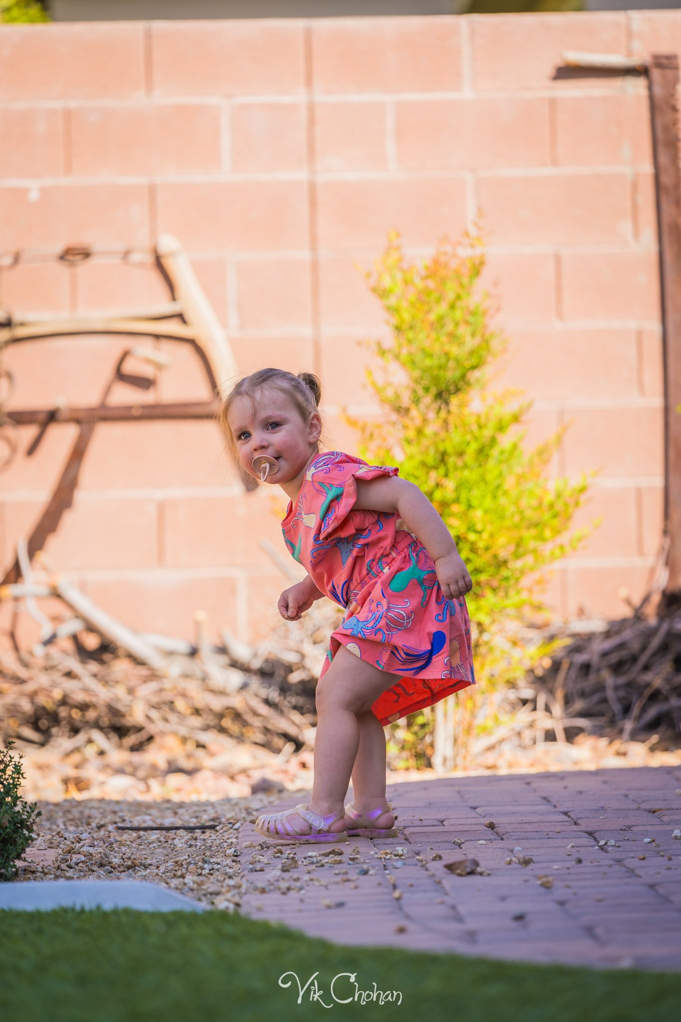 2023-09-22-Reagan-and-Riley-Some-Backyard-Fun-Photography-Vik-Chohan-Photography-Photo-Booth-Social-Media-VCP-010.jpg