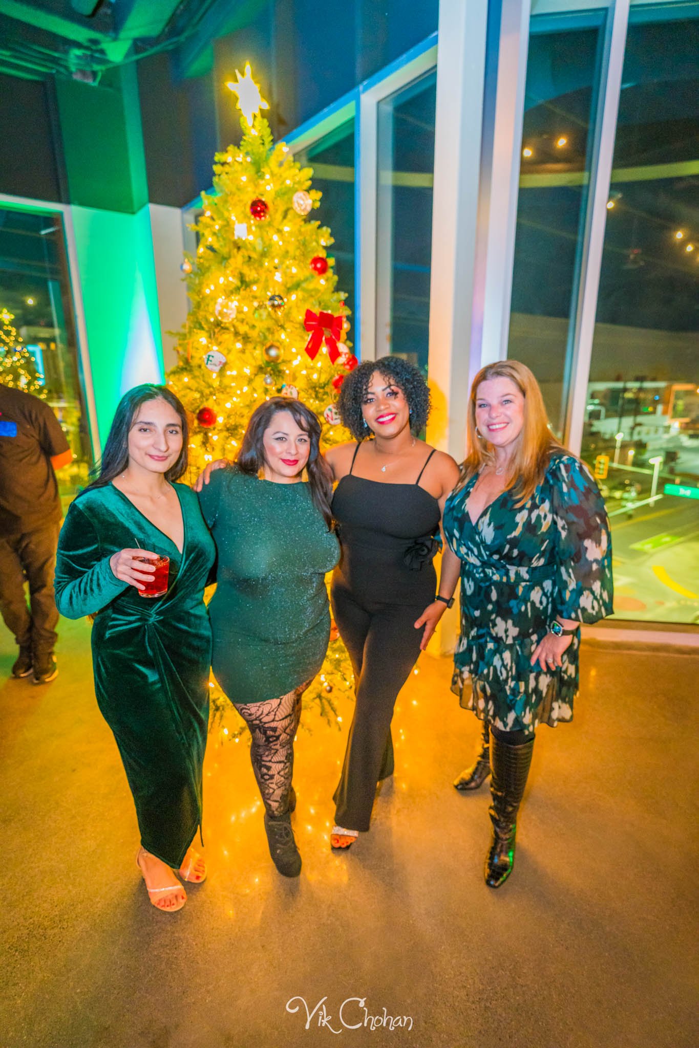 2023-12-10-Prime-Cardiology-3rd Annual-Holiday-Celebration-Vik-Chohan-Photography-Photo-Booth-Social-Media-VCP-134.jpg