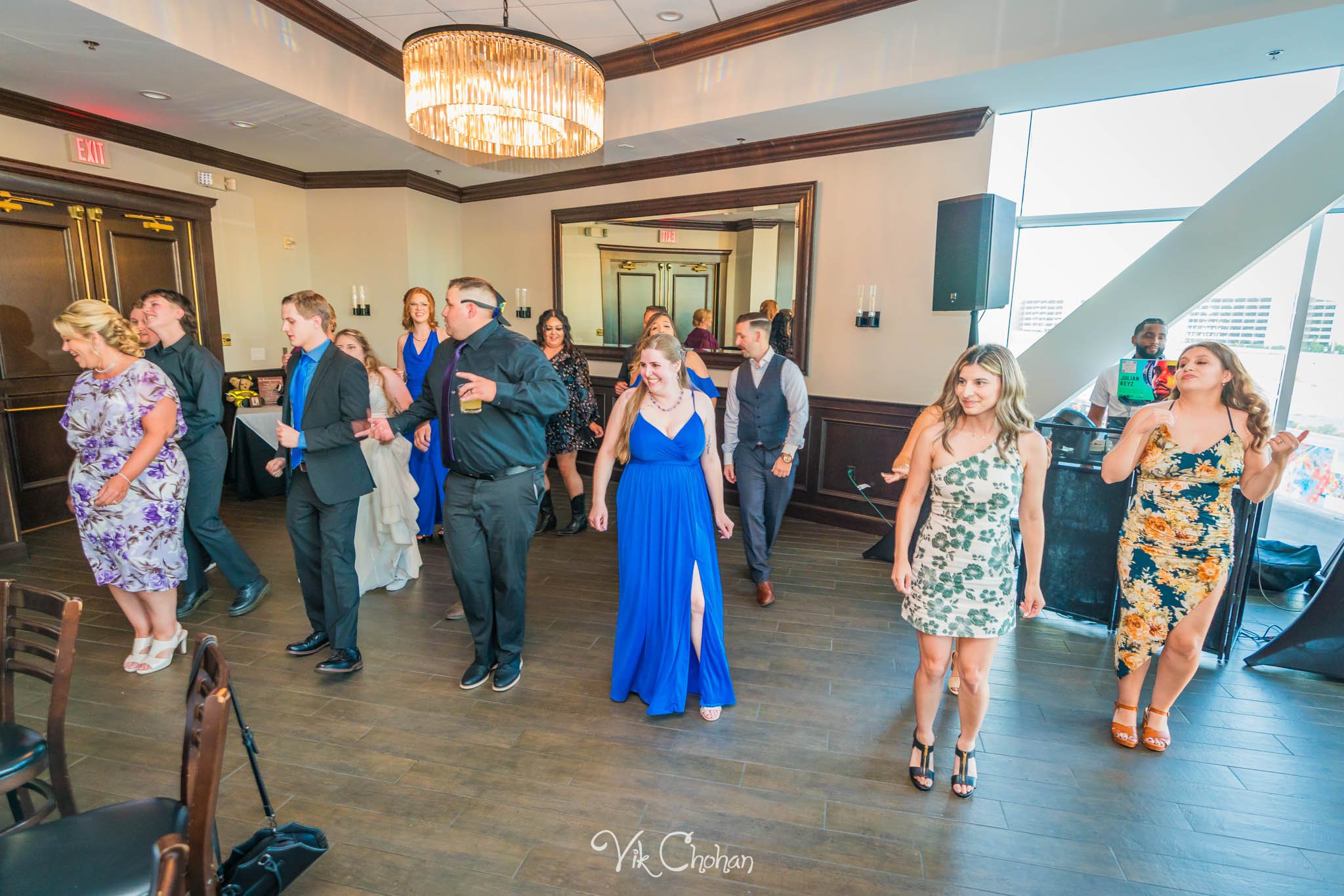 2023-07-27-Breanna-and-Aaron-Wedding-Celebration-Maggianos-Las-Vegas-Vik-Chohan-Photography-Photo-Booth-Social-Media-VCP-163.jpg