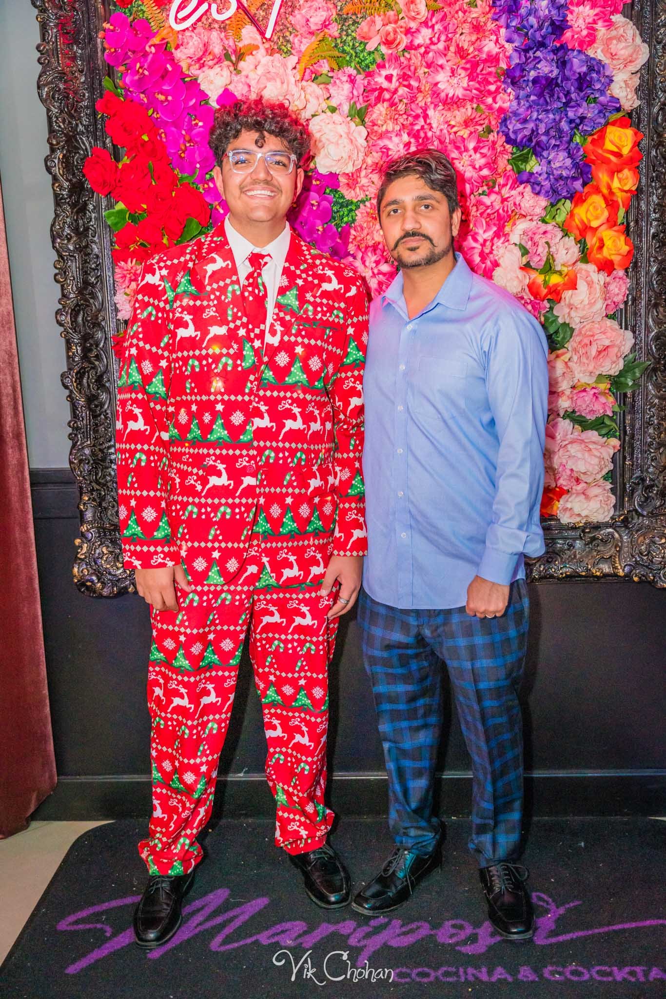 2023-12-25-Ayush-and-Trents-Birthday-Celebration-Vik-Chohan-Photography-Photo-Booth-Social-Media-VCP-010.jpg