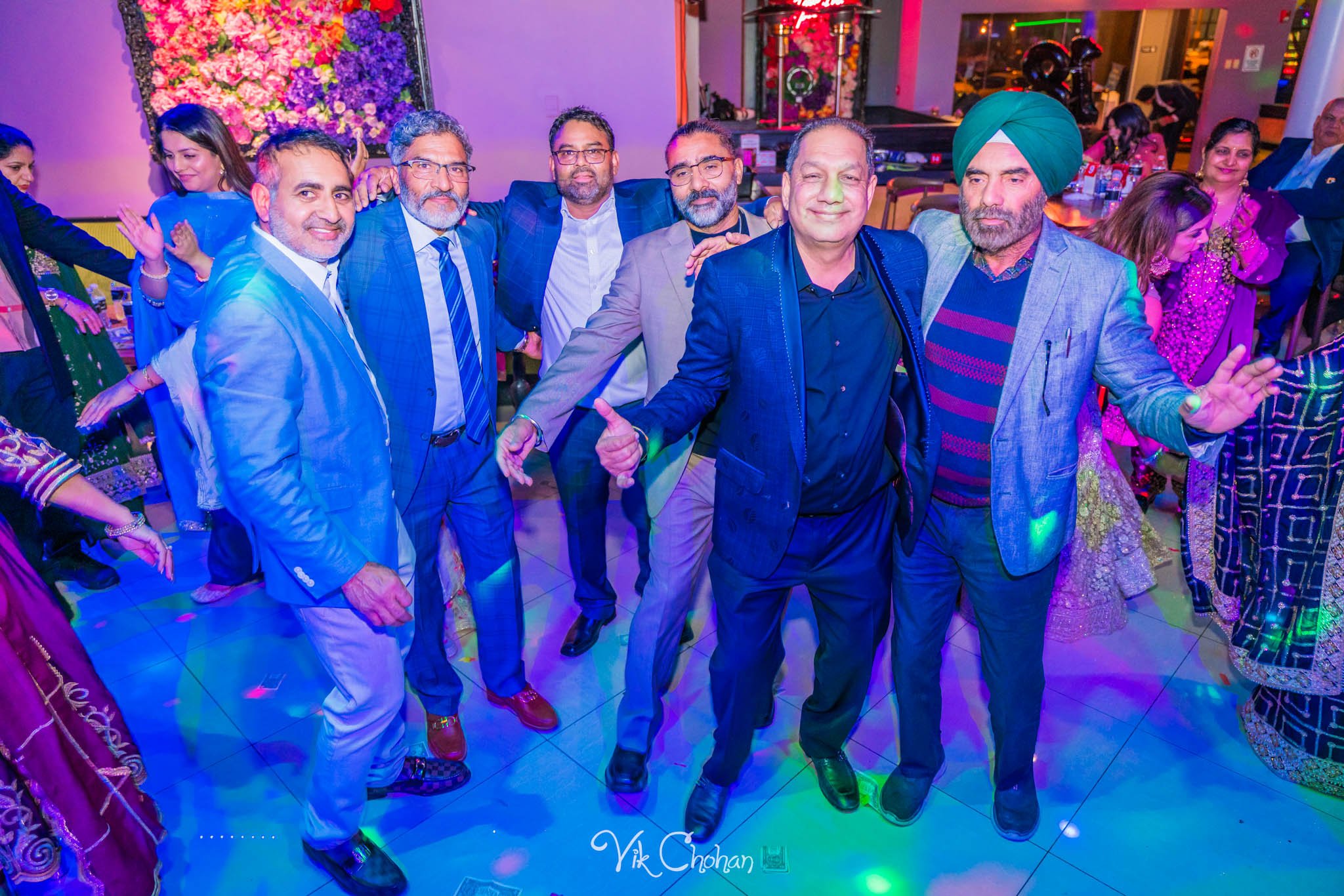 2023-12-25-Ayush-and-Trents-Birthday-Celebration-Vik-Chohan-Photography-Photo-Booth-Social-Media-VCP-203.jpg