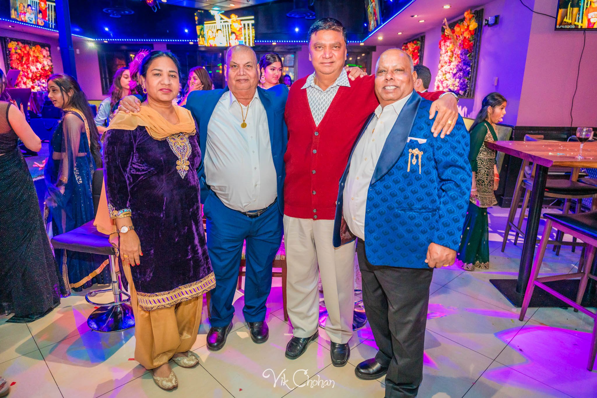 2023-12-25-Ayush-and-Trents-Birthday-Celebration-Vik-Chohan-Photography-Photo-Booth-Social-Media-VCP-237.jpg