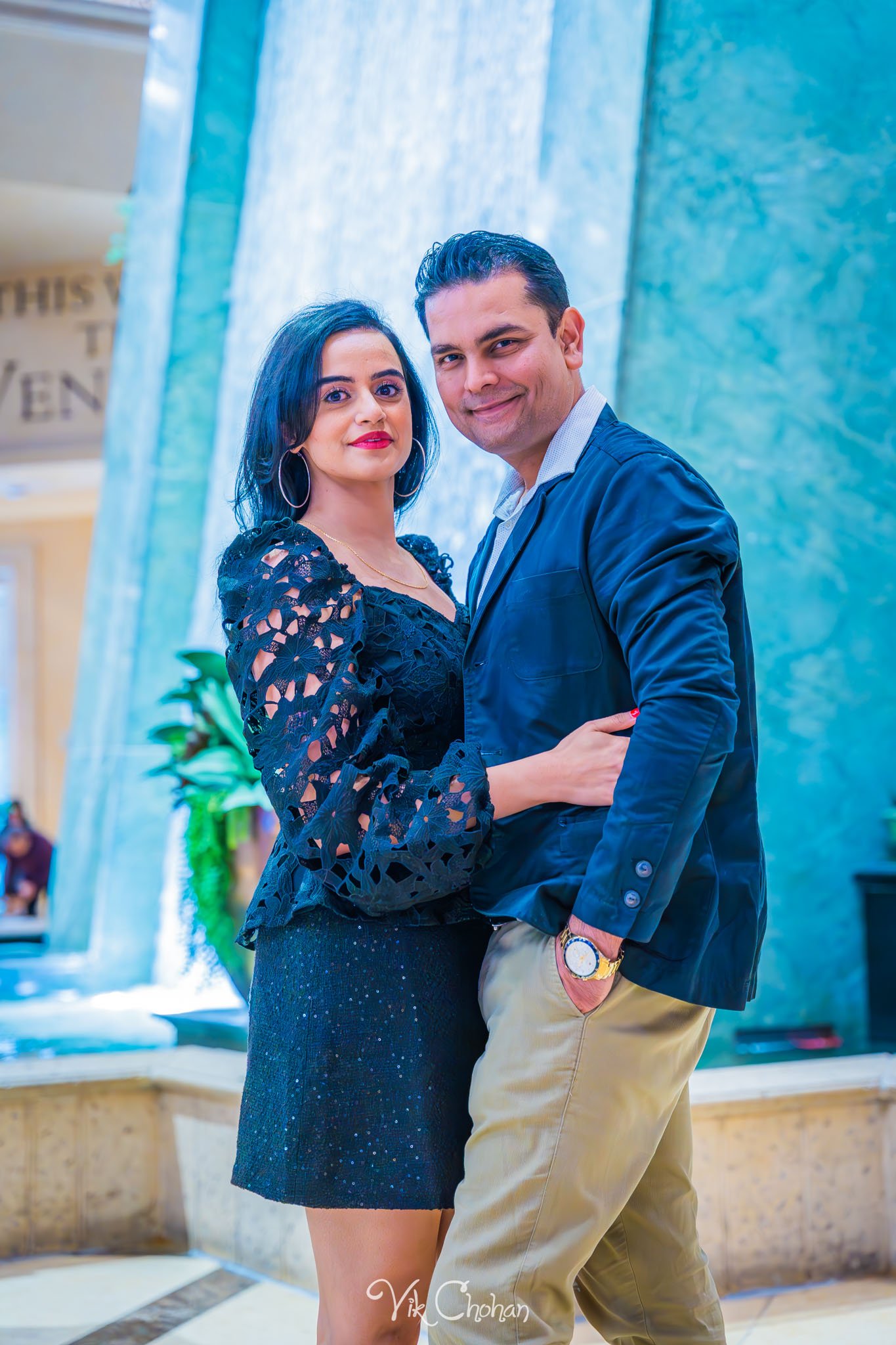 2023-12-24-Nishma-and-Maulik-Las-Vegas-Surprise-Engagement-Photography-Vik-Chohan-Photography-Photo-Booth-Social-Media-VCP-075.jpg