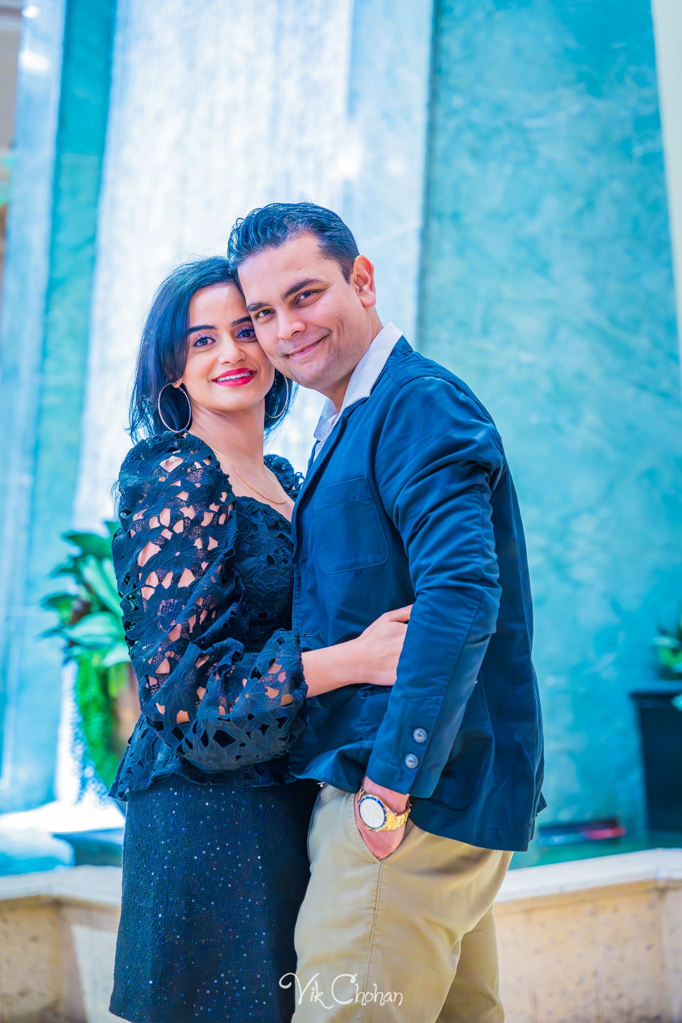 2023-12-24-Nishma-and-Maulik-Las-Vegas-Surprise-Engagement-Photography-Vik-Chohan-Photography-Photo-Booth-Social-Media-VCP-077.jpg