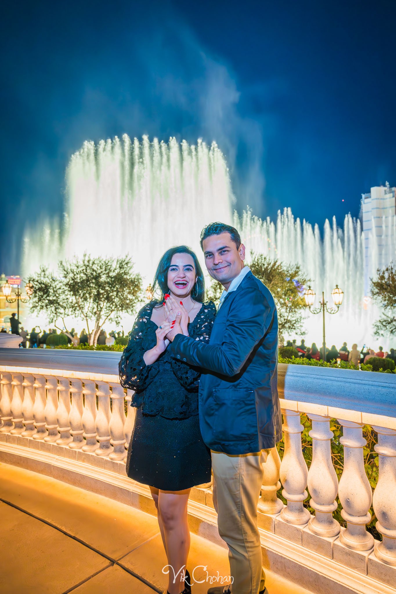 2023-12-24-Nishma-and-Maulik-Las-Vegas-Surprise-Engagement-Photography-Vik-Chohan-Photography-Photo-Booth-Social-Media-VCP-134.jpg