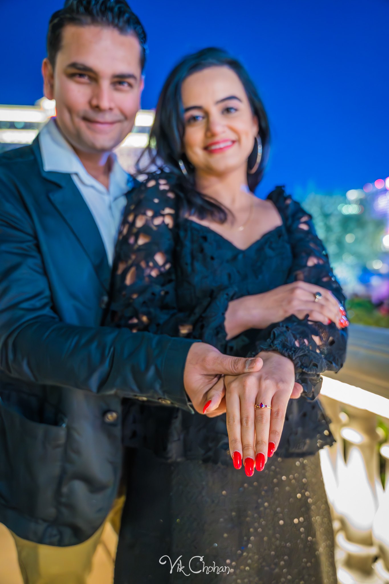 2023-12-24-Nishma-and-Maulik-Las-Vegas-Surprise-Engagement-Photography-Vik-Chohan-Photography-Photo-Booth-Social-Media-VCP-155.jpg