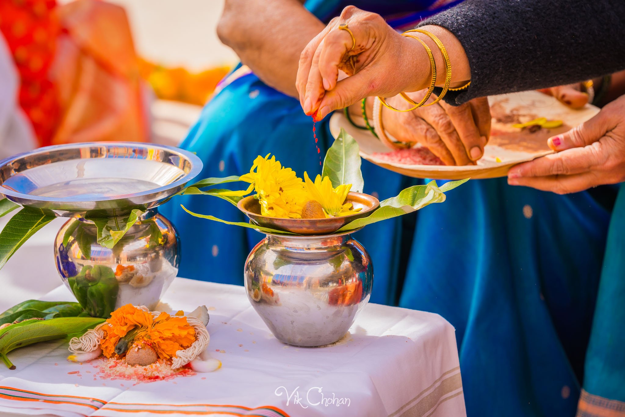 2024-01-05-Anuja-and-Parth-Marathi-Wedding-Hindu-Temple-Las-Vegas-Vik-Chohan-Photography-Photo-Booth-Social-Media-VCP-017.jpg