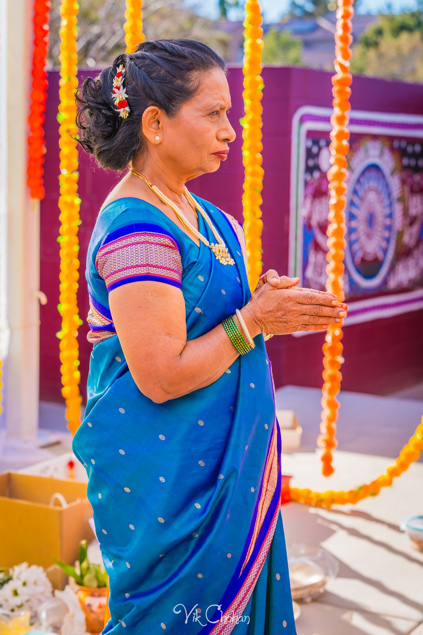 2024-01-05-Anuja-and-Parth-Marathi-Wedding-Hindu-Temple-Las-Vegas-Vik-Chohan-Photography-Photo-Booth-Social-Media-VCP-061.jpg