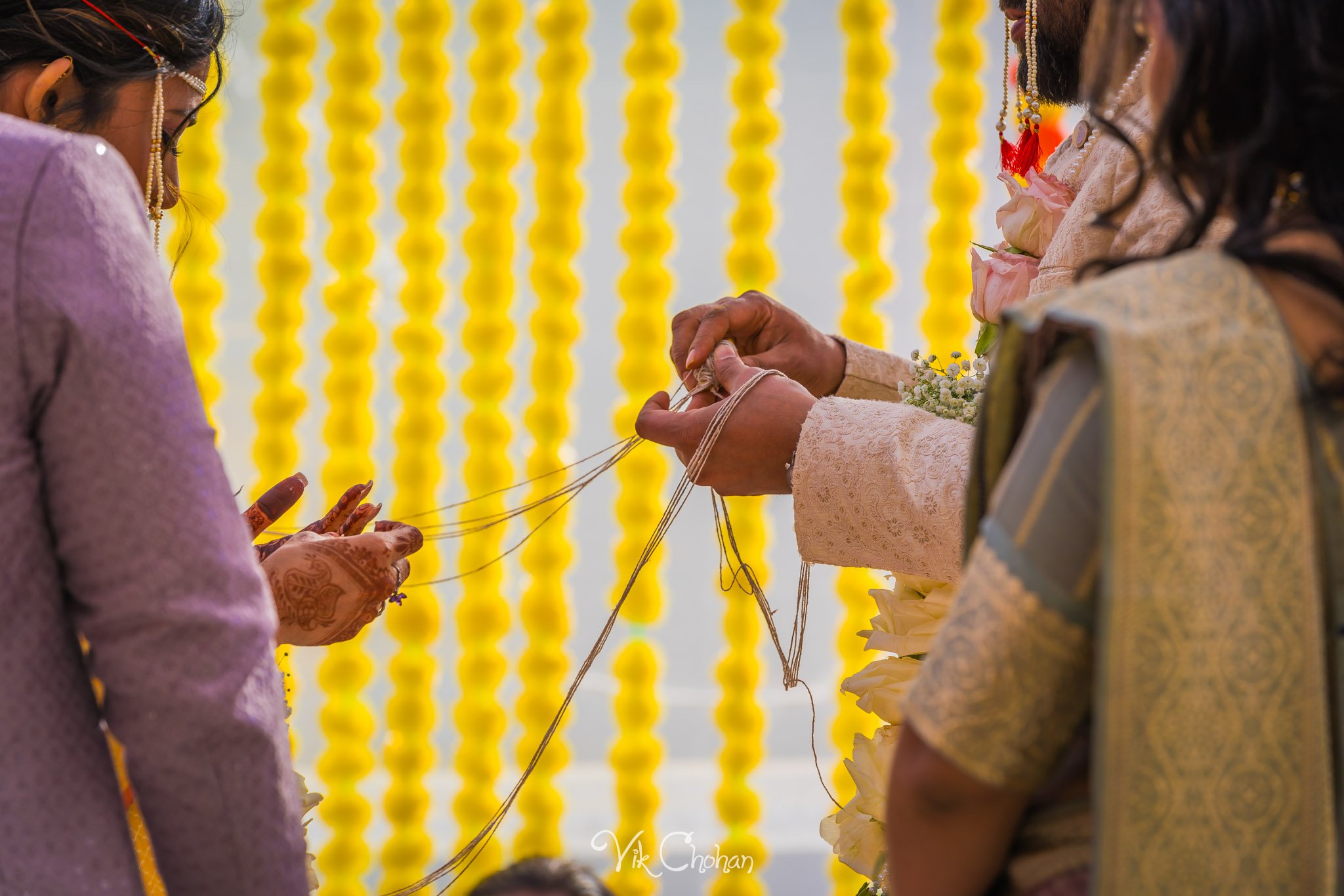 2024-01-05-Anuja-and-Parth-Marathi-Wedding-Hindu-Temple-Las-Vegas-Vik-Chohan-Photography-Photo-Booth-Social-Media-VCP-083.jpg