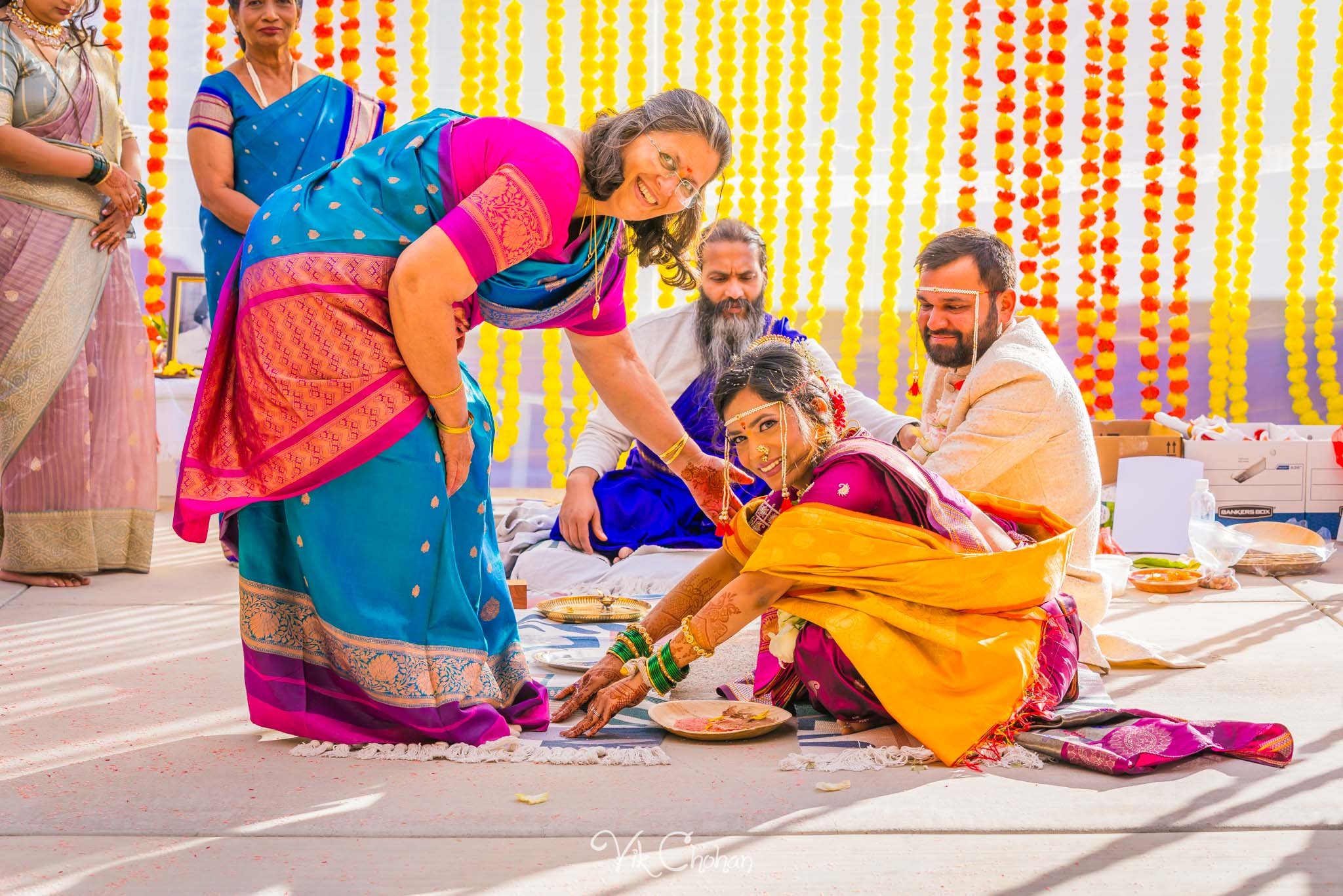 2024-01-05-Anuja-and-Parth-Marathi-Wedding-Hindu-Temple-Las-Vegas-Vik-Chohan-Photography-Photo-Booth-Social-Media-VCP-103.jpg