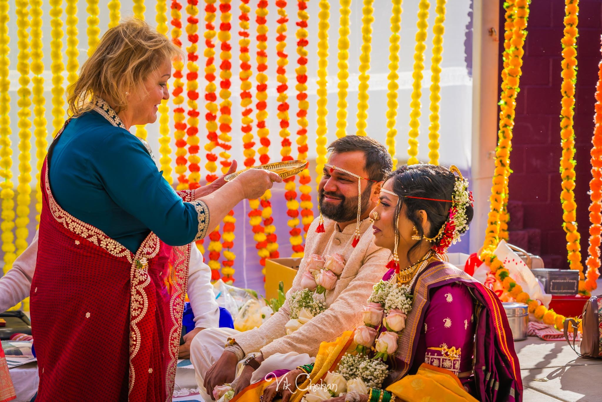 2024-01-05-Anuja-and-Parth-Marathi-Wedding-Hindu-Temple-Las-Vegas-Vik-Chohan-Photography-Photo-Booth-Social-Media-VCP-117.jpg