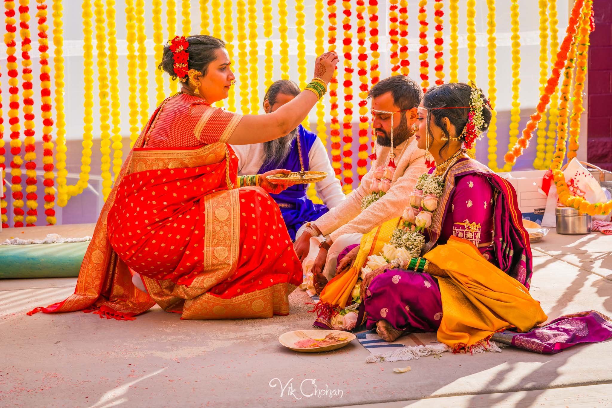 2024-01-05-Anuja-and-Parth-Marathi-Wedding-Hindu-Temple-Las-Vegas-Vik-Chohan-Photography-Photo-Booth-Social-Media-VCP-129.jpg