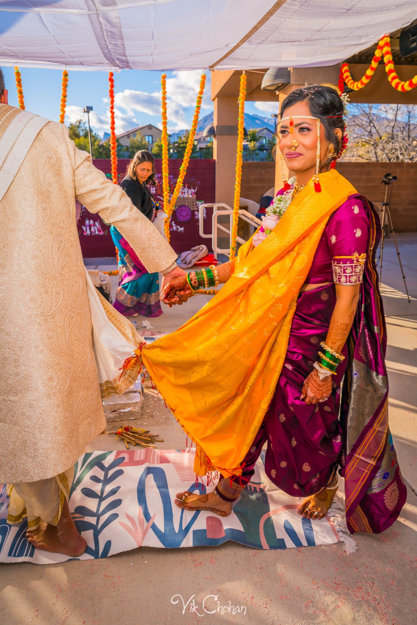 2024-01-05-Anuja-and-Parth-Marathi-Wedding-Hindu-Temple-Las-Vegas-Vik-Chohan-Photography-Photo-Booth-Social-Media-VCP-149.jpg