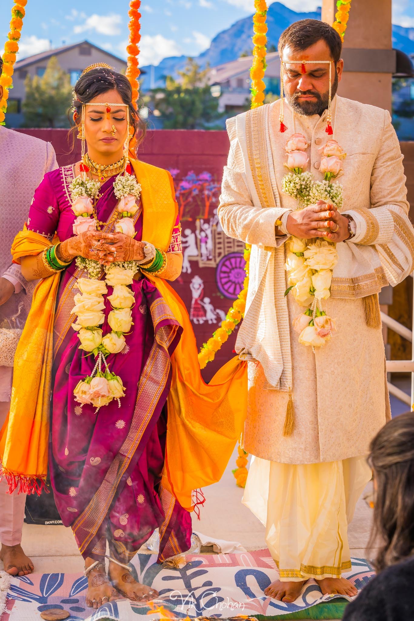 2024-01-05-Anuja-and-Parth-Marathi-Wedding-Hindu-Temple-Las-Vegas-Vik-Chohan-Photography-Photo-Booth-Social-Media-VCP-156.jpg
