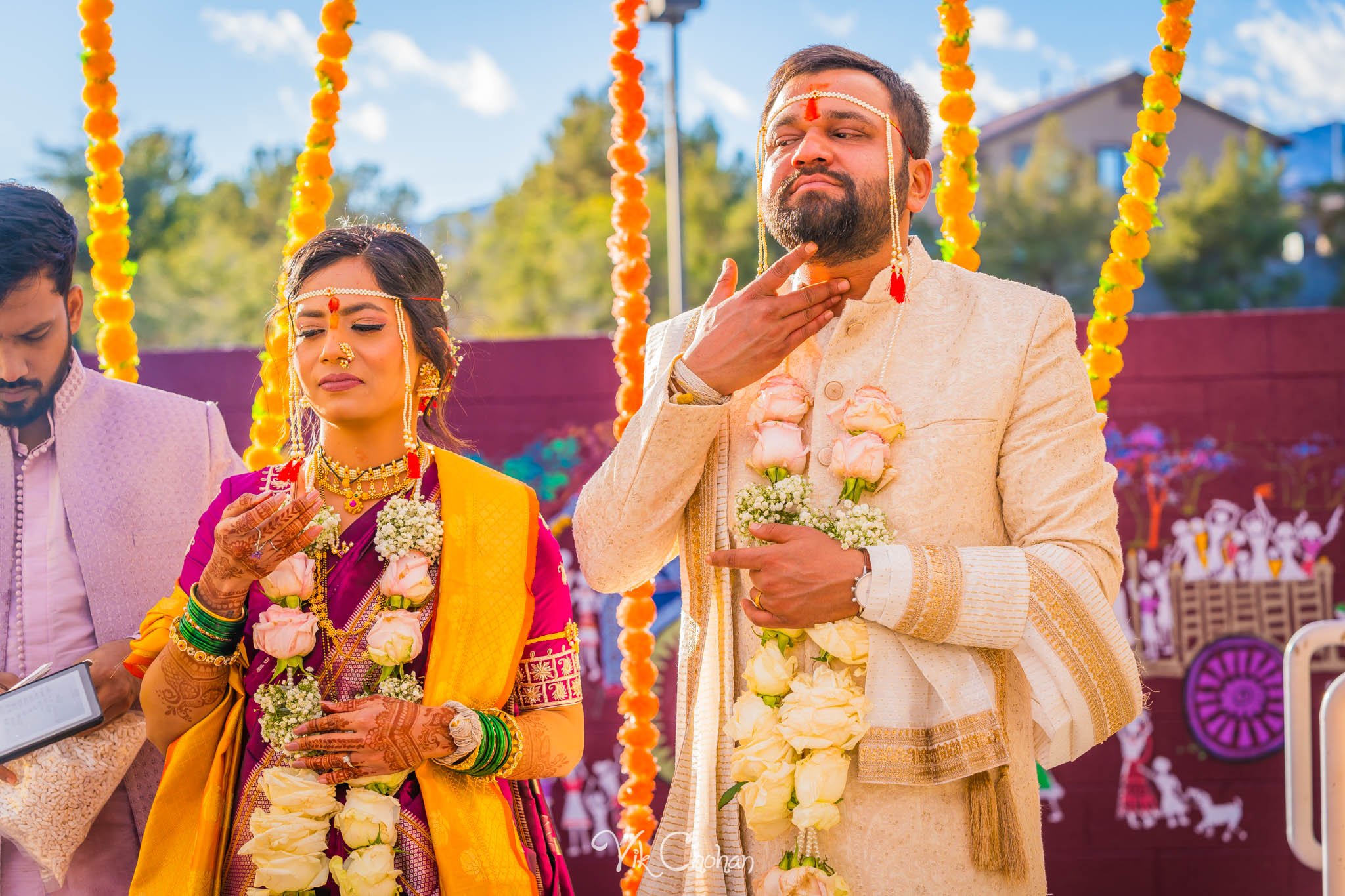 2024-01-05-Anuja-and-Parth-Marathi-Wedding-Hindu-Temple-Las-Vegas-Vik-Chohan-Photography-Photo-Booth-Social-Media-VCP-158.jpg