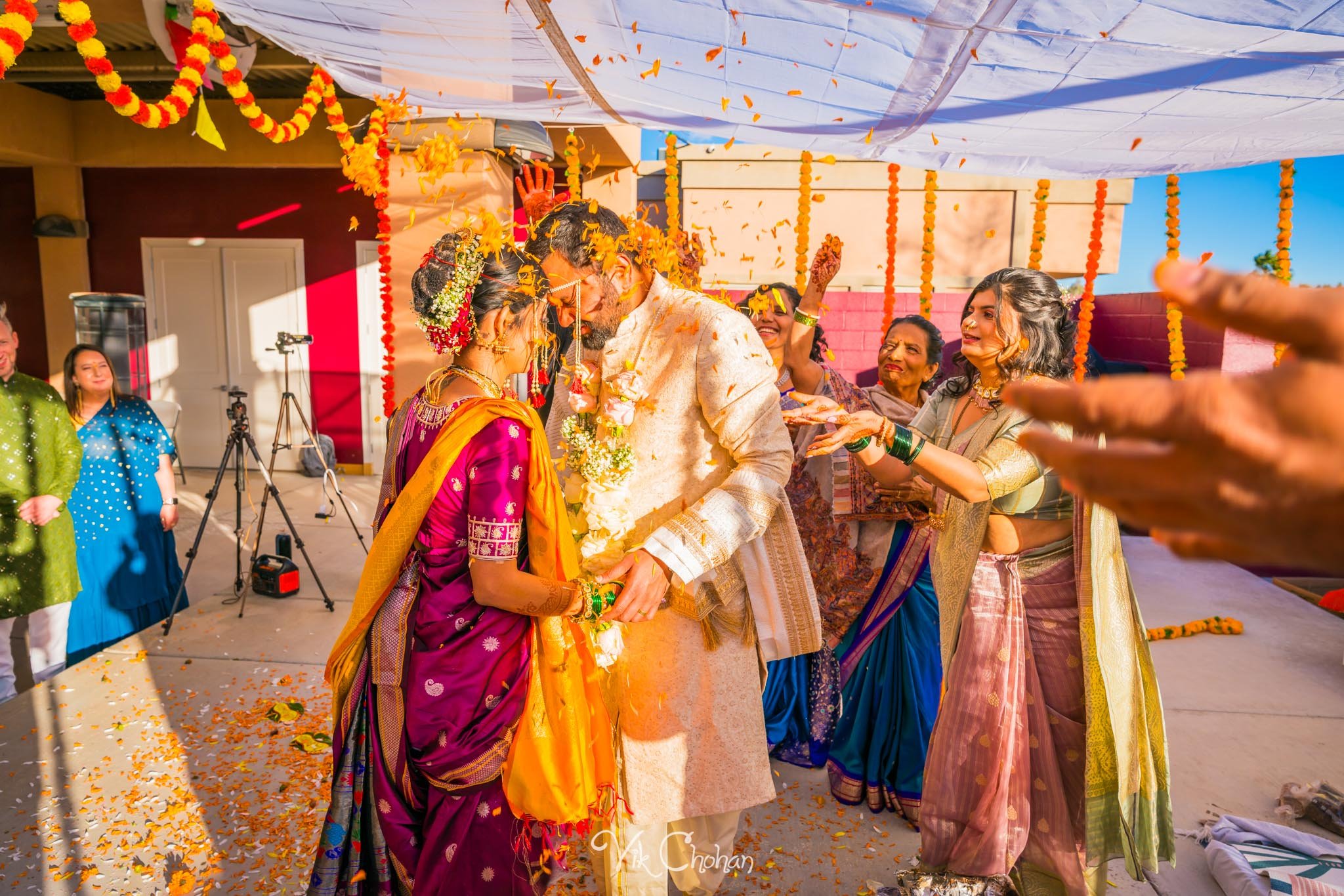 2024-01-05-Anuja-and-Parth-Marathi-Wedding-Hindu-Temple-Las-Vegas-Vik-Chohan-Photography-Photo-Booth-Social-Media-VCP-171.jpg