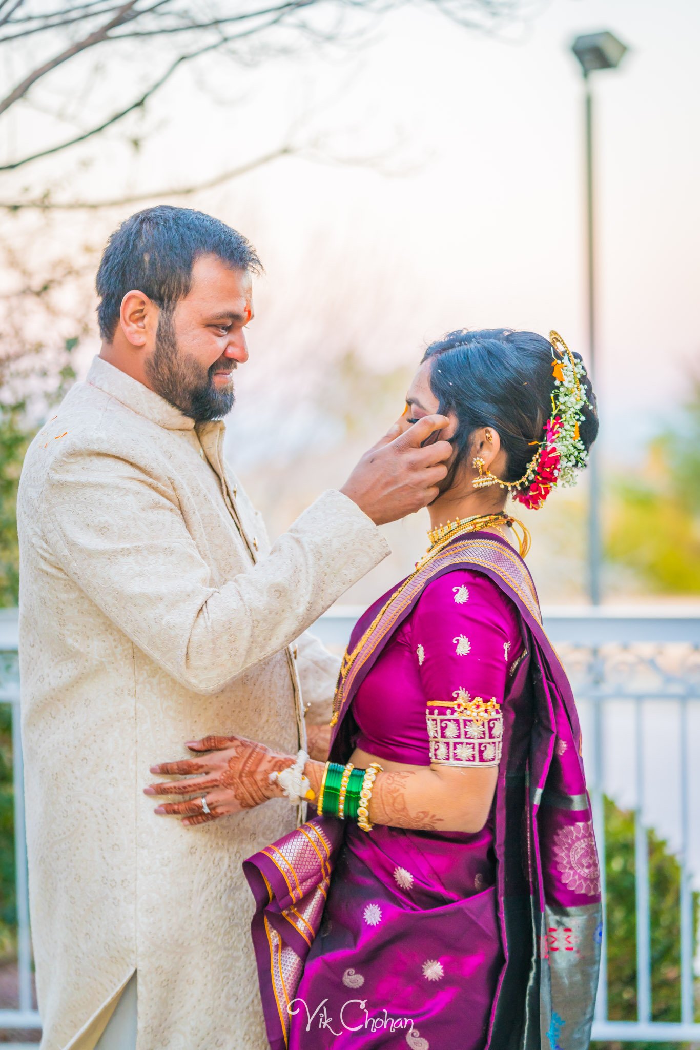 2024-01-05-Anuja-and-Parth-Marathi-Wedding-Hindu-Temple-Las-Vegas-Vik-Chohan-Photography-Photo-Booth-Social-Media-VCP-244.jpg