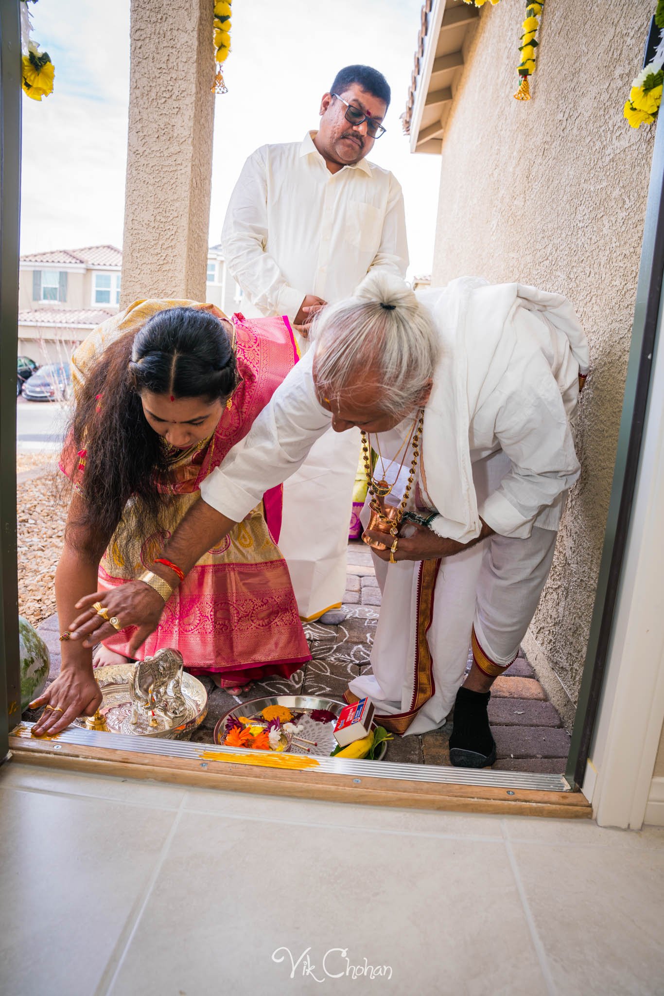 2024-02-19-Lakshmi-and-Bala-House-Warming-Celebration-Photography-Vik-Chohan-Photography-Photo-Booth-Social-Media-VCP-028.jpg