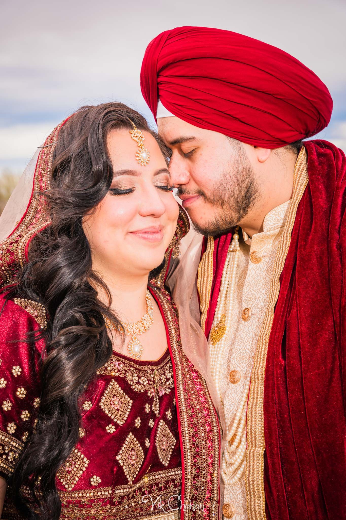 2024-02-24-Patricia-and-Dalvir-Punjabi-Sikh-Wedding-Celebration-Couples-Photography-Vik-Chohan-Photography-Photo-Booth-Social-Media-VCP-020.jpg