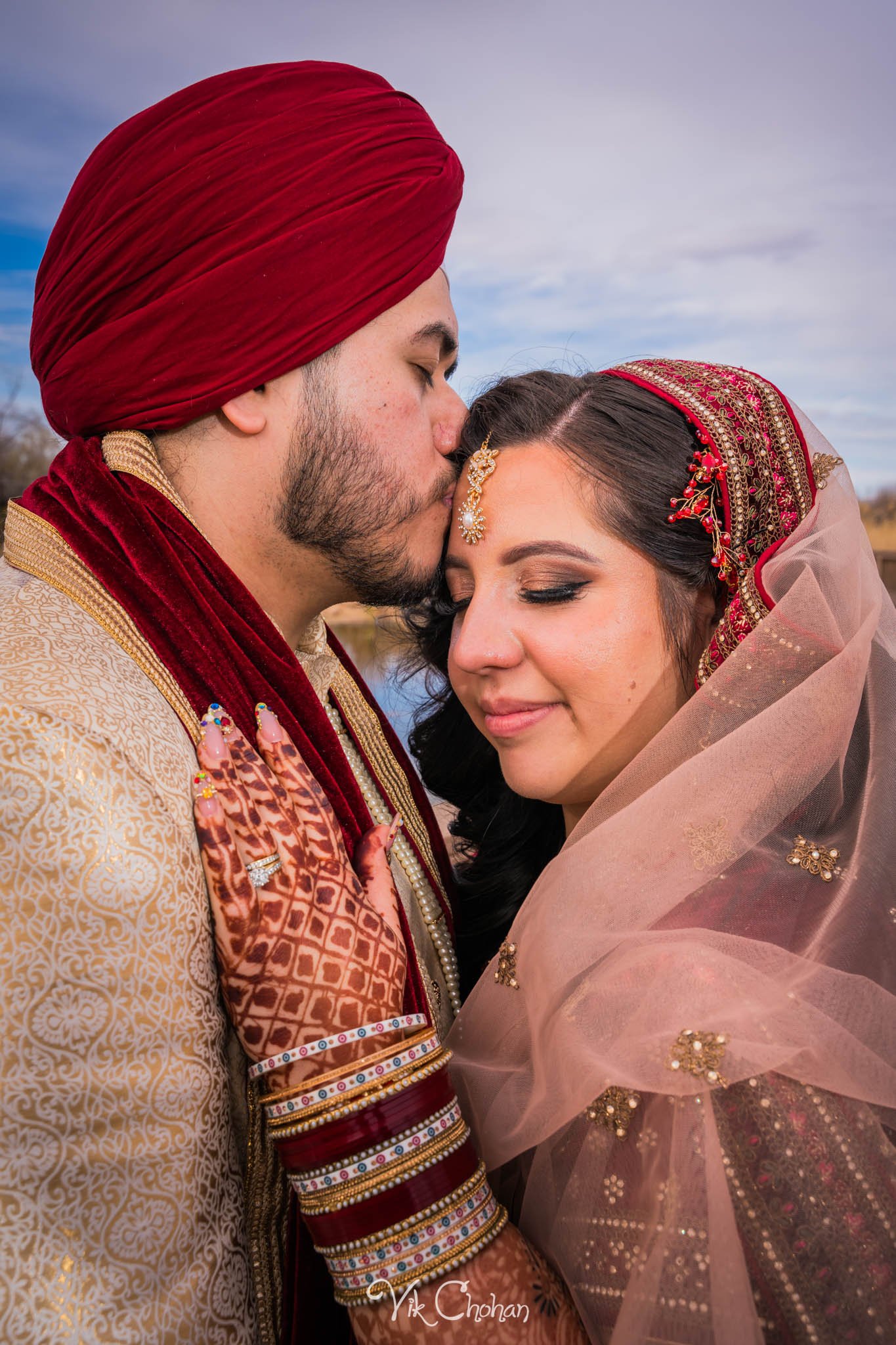 2024-02-24-Patricia-and-Dalvir-Punjabi-Sikh-Wedding-Celebration-Couples-Photography-Vik-Chohan-Photography-Photo-Booth-Social-Media-VCP-040.jpg