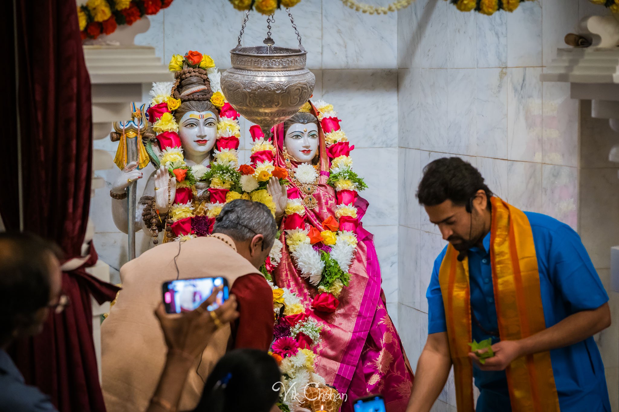 2024-03-08-Maha-Shivratri-Puja-Hindi-and-Jain-Temple-Vik-Chohan-Photography-Photo-Booth-Social-Media-VCP-145.jpg