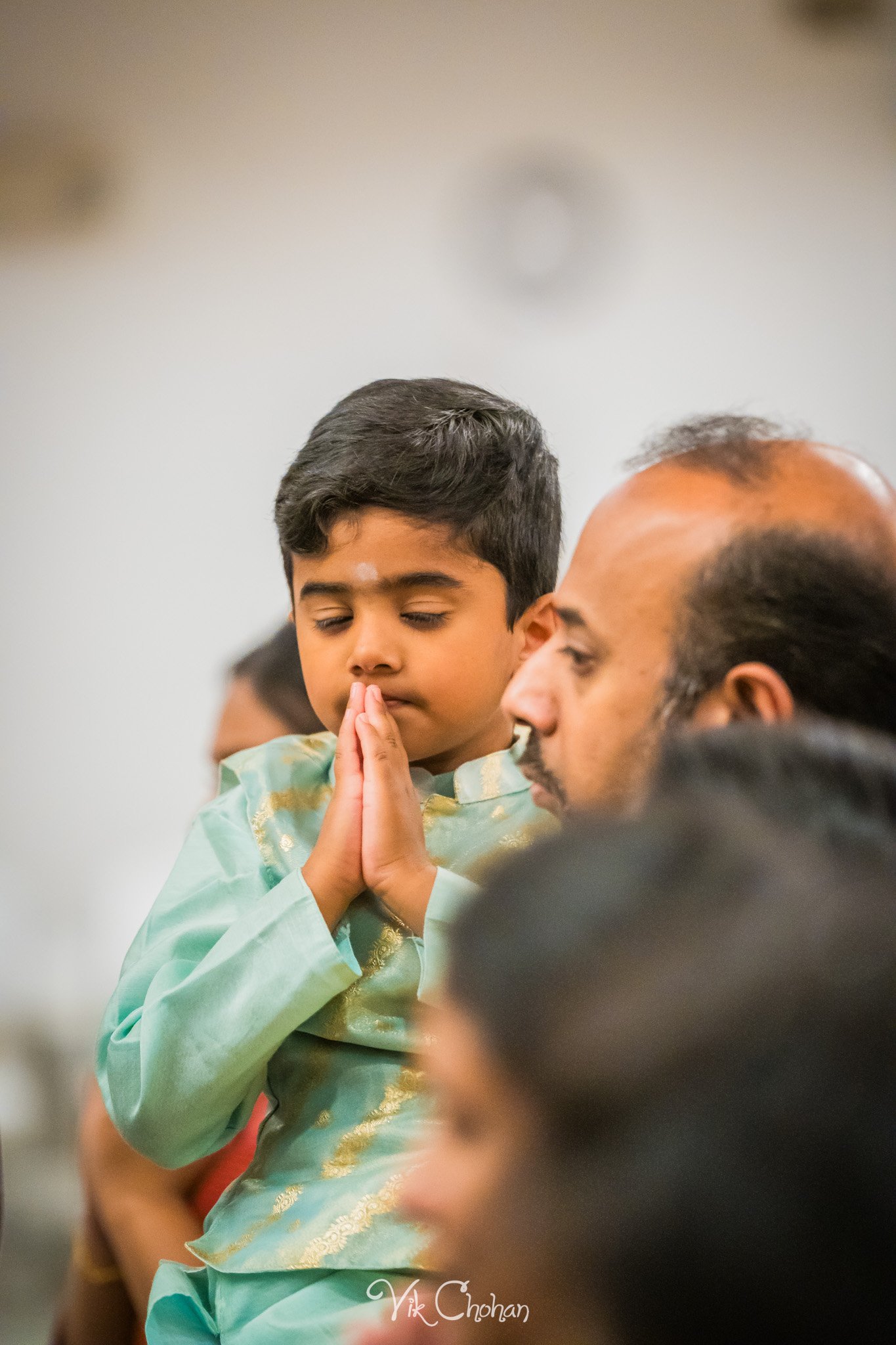 2024-03-08-Maha-Shivratri-Puja-Hindi-and-Jain-Temple-Vik-Chohan-Photography-Photo-Booth-Social-Media-VCP-155.jpg