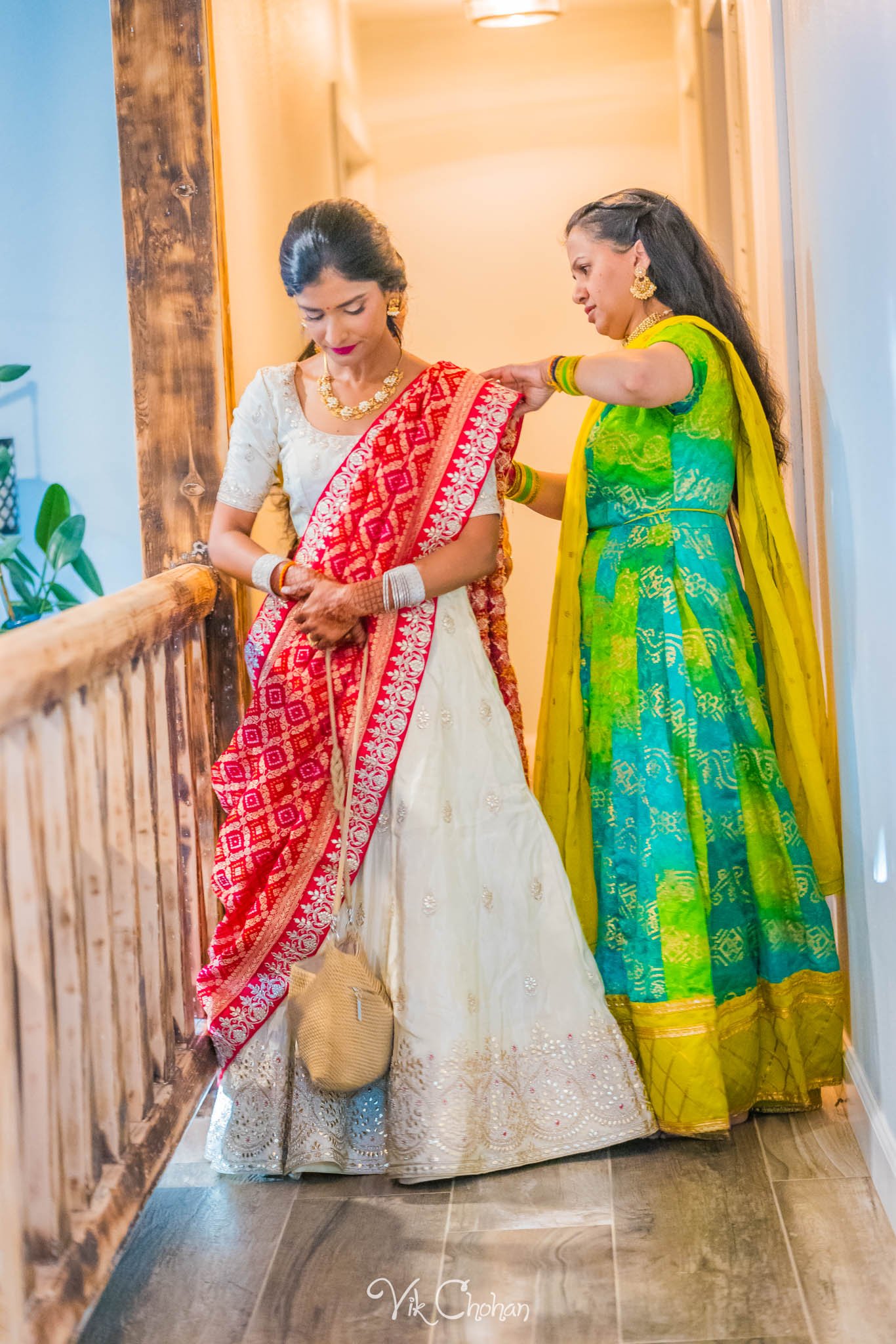 2024-04-02-Subhasree-and-Ravi-Mendi-Night-South-Indian-Wedding-Celebration-Vik-Chohan-Photography-Photo-Booth-Social-Media-VCP-011.jpg