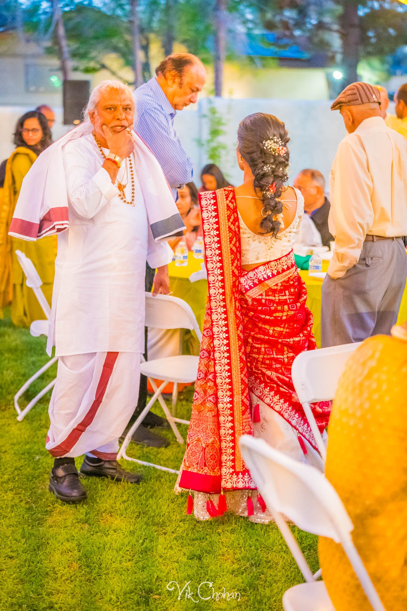 2024-04-02-Subhasree-and-Ravi-Mendi-Night-South-Indian-Wedding-Celebration-Vik-Chohan-Photography-Photo-Booth-Social-Media-VCP-108.jpg