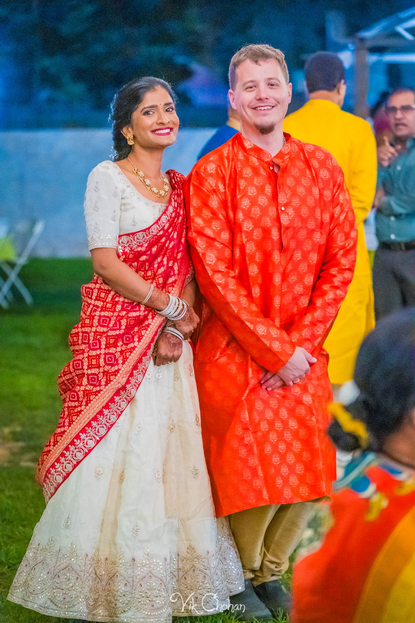 2024-04-02-Subhasree-and-Ravi-Mendi-Night-South-Indian-Wedding-Celebration-Vik-Chohan-Photography-Photo-Booth-Social-Media-VCP-175.jpg