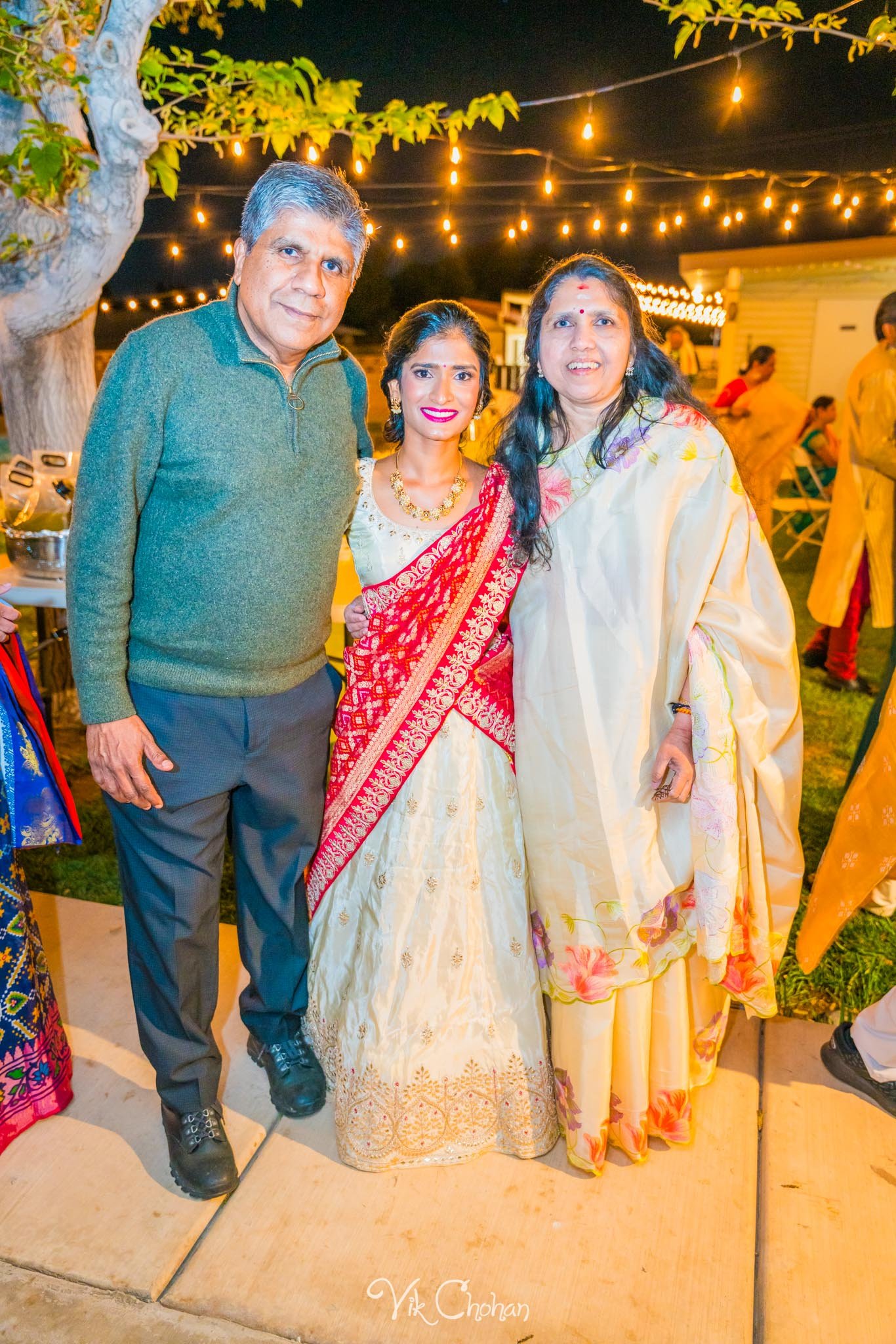 2024-04-02-Subhasree-and-Ravi-Mendi-Night-South-Indian-Wedding-Celebration-Vik-Chohan-Photography-Photo-Booth-Social-Media-VCP-193.jpg
