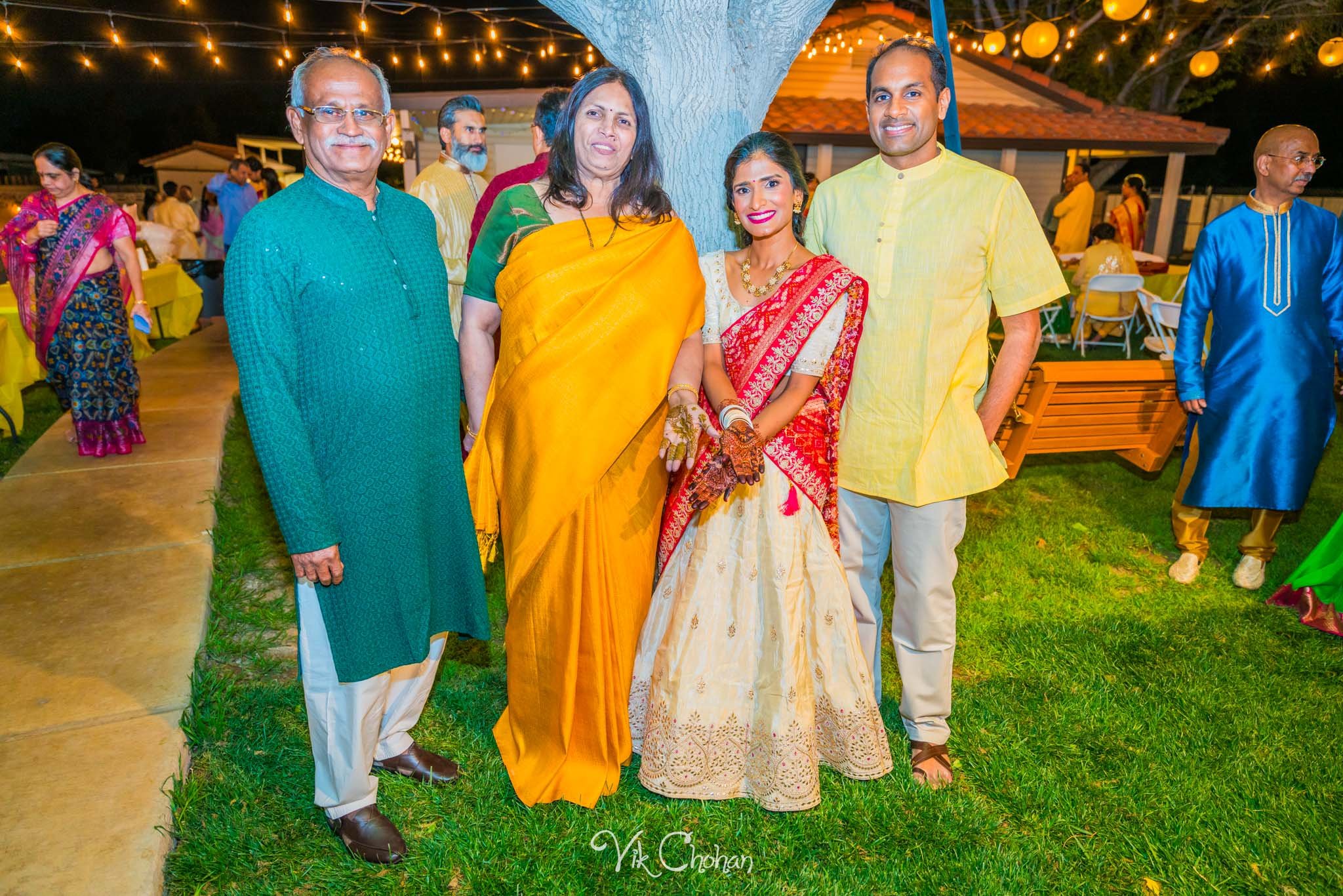 2024-04-02-Subhasree-and-Ravi-Mendi-Night-South-Indian-Wedding-Celebration-Vik-Chohan-Photography-Photo-Booth-Social-Media-VCP-198.jpg