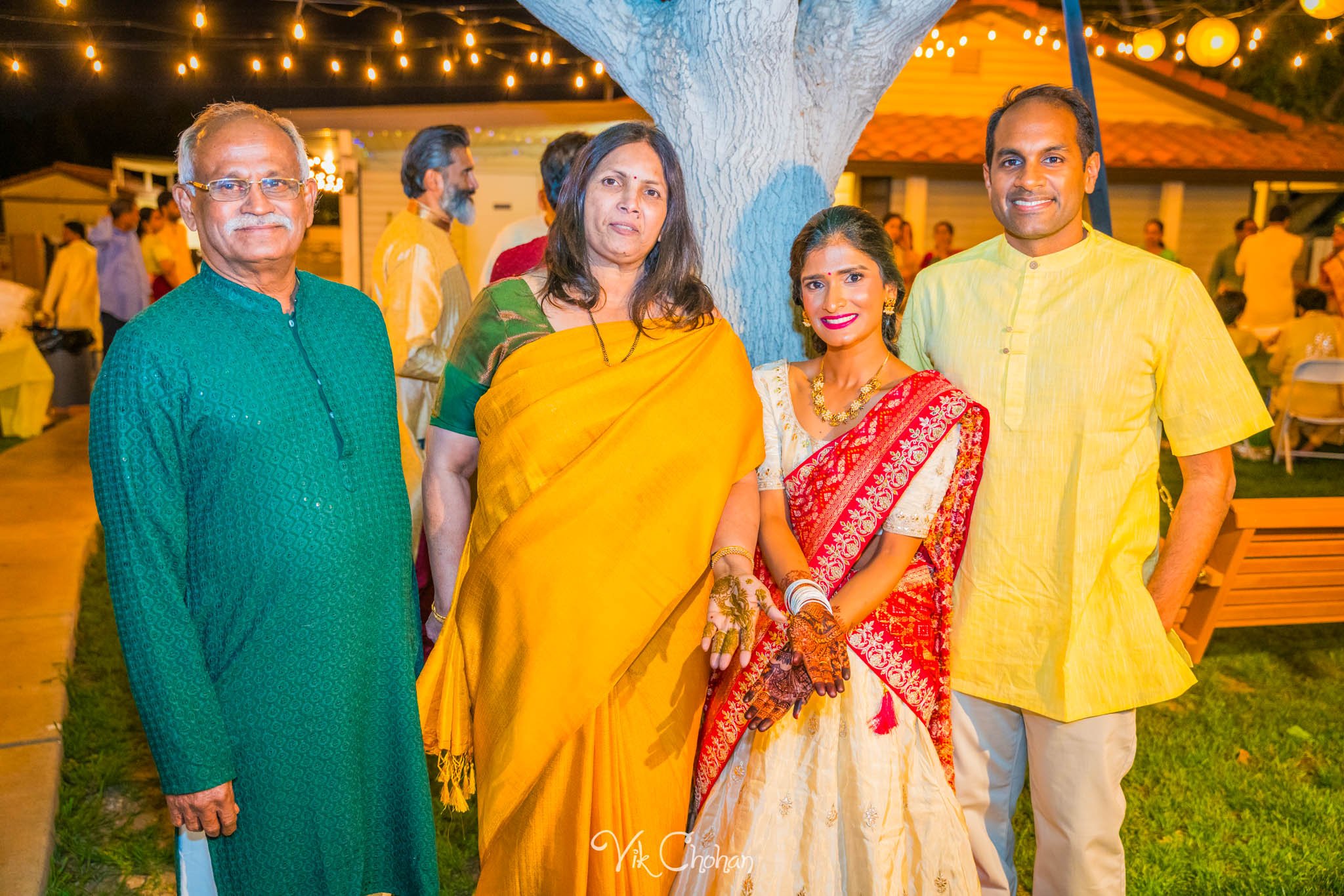 2024-04-02-Subhasree-and-Ravi-Mendi-Night-South-Indian-Wedding-Celebration-Vik-Chohan-Photography-Photo-Booth-Social-Media-VCP-199.jpg