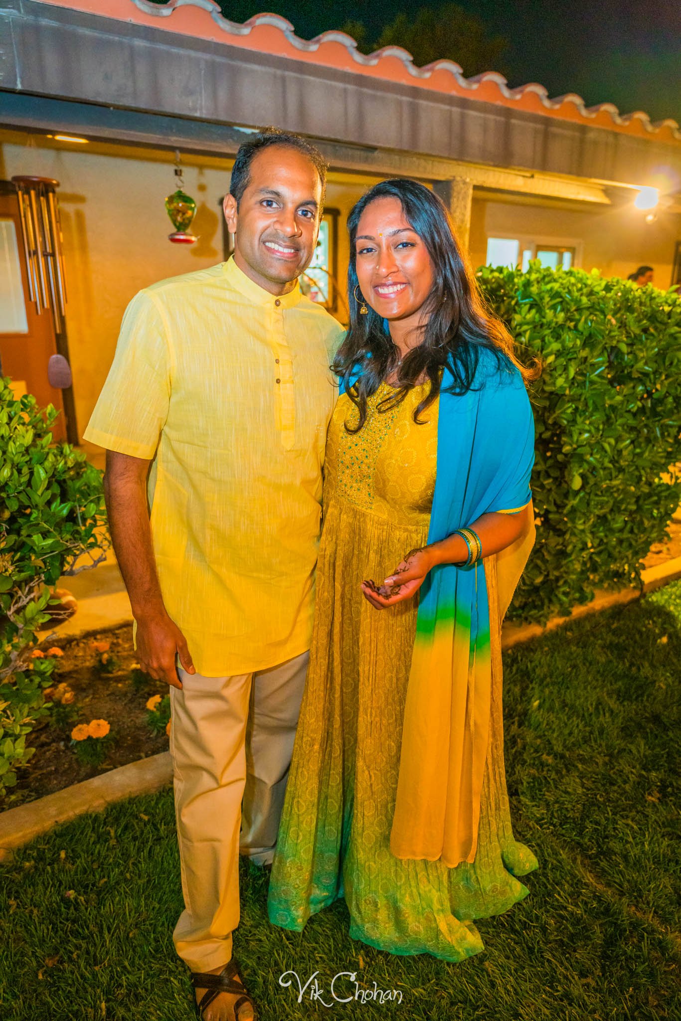 2024-04-02-Subhasree-and-Ravi-Mendi-Night-South-Indian-Wedding-Celebration-Vik-Chohan-Photography-Photo-Booth-Social-Media-VCP-231.jpg