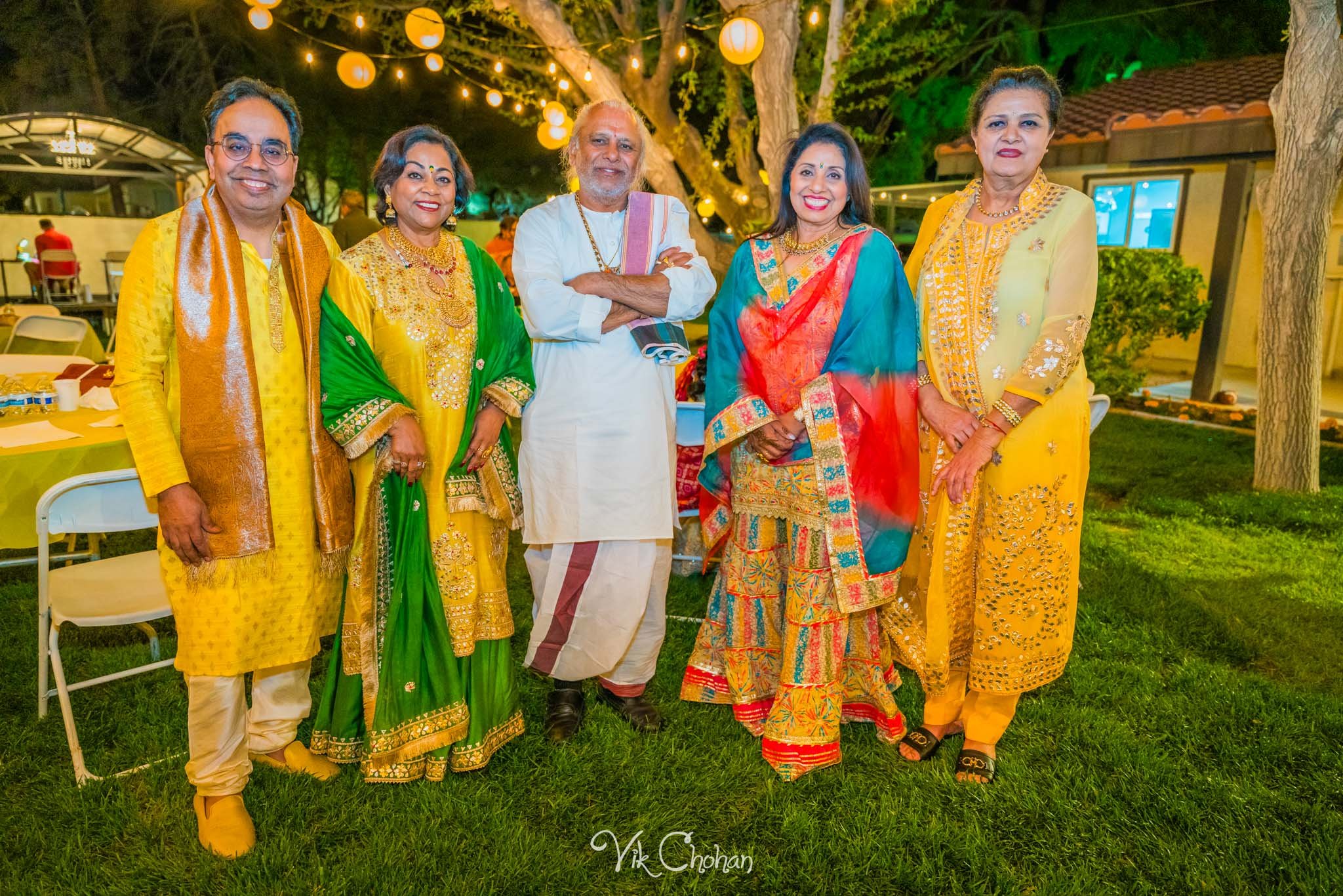 2024-04-02-Subhasree-and-Ravi-Mendi-Night-South-Indian-Wedding-Celebration-Vik-Chohan-Photography-Photo-Booth-Social-Media-VCP-240.jpg