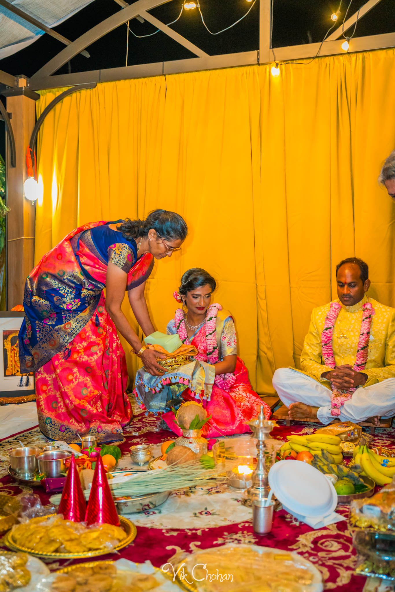 2024-04-03-Subhasree-and-Ravi-Janavasam-Night-South-Indian-Wedding-Celebration-Vik-Chohan-Photography-Photo-Booth-Social-Media-VCP-128.jpg