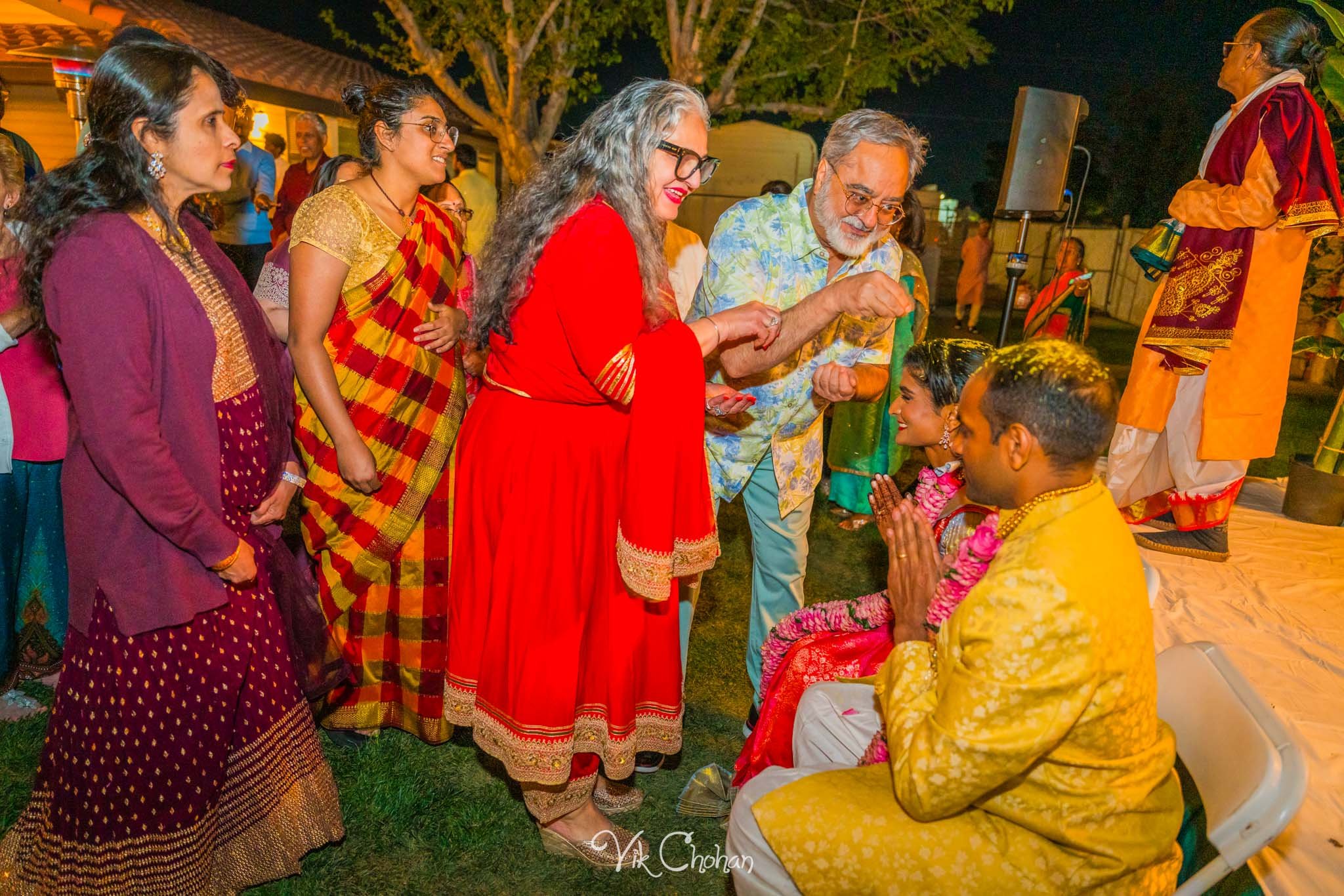 2024-04-03-Subhasree-and-Ravi-Janavasam-Night-South-Indian-Wedding-Celebration-Vik-Chohan-Photography-Photo-Booth-Social-Media-VCP-150.jpg