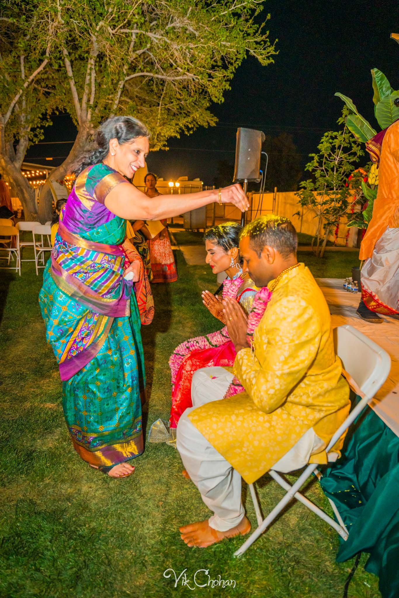 2024-04-03-Subhasree-and-Ravi-Janavasam-Night-South-Indian-Wedding-Celebration-Vik-Chohan-Photography-Photo-Booth-Social-Media-VCP-171.jpg