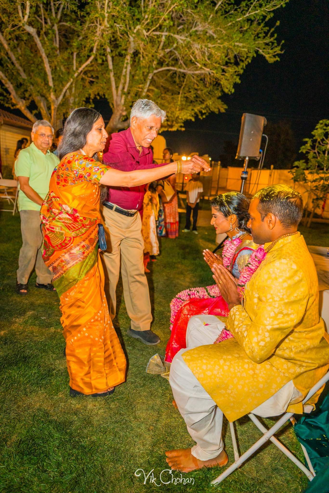 2024-04-03-Subhasree-and-Ravi-Janavasam-Night-South-Indian-Wedding-Celebration-Vik-Chohan-Photography-Photo-Booth-Social-Media-VCP-174.jpg