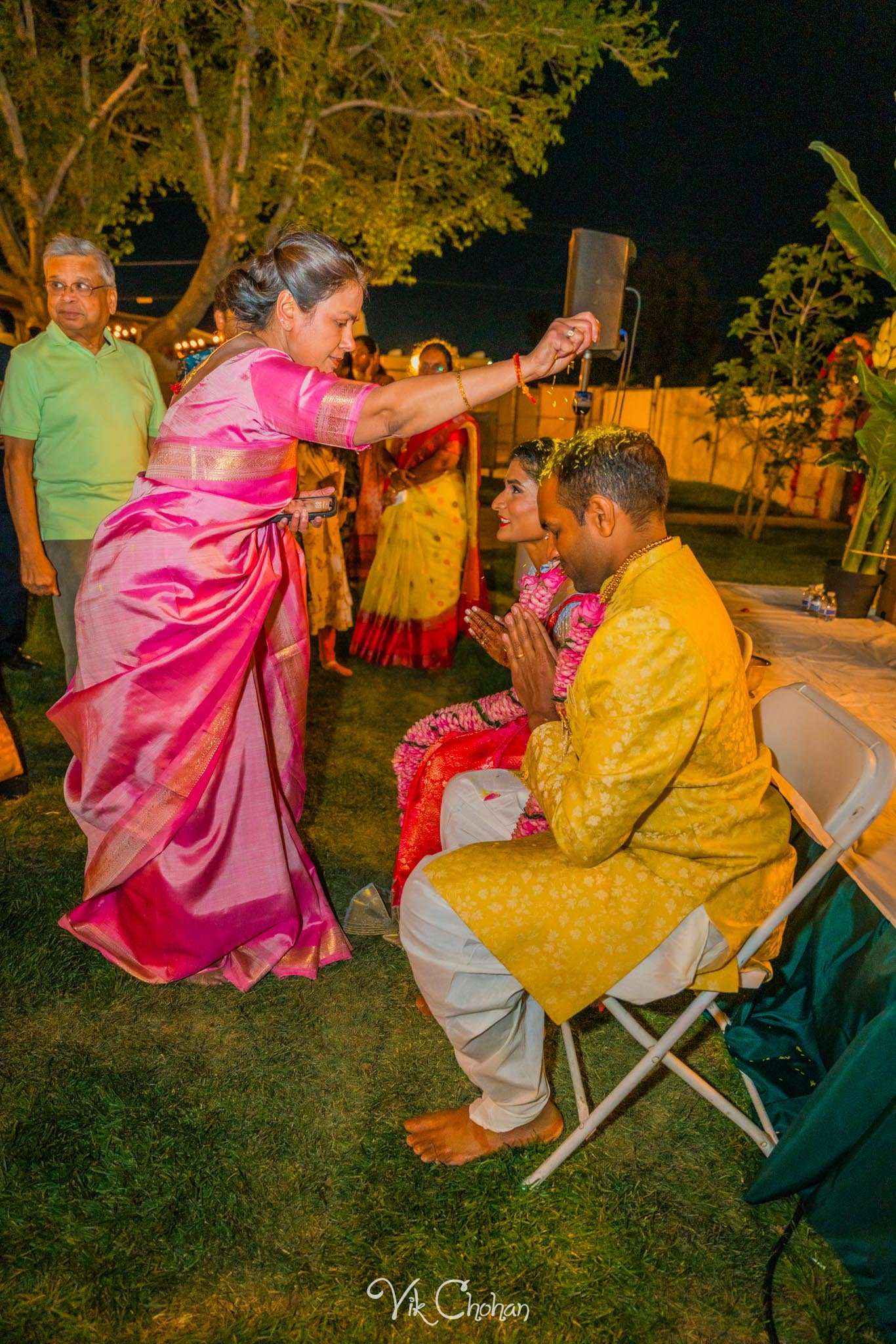 2024-04-03-Subhasree-and-Ravi-Janavasam-Night-South-Indian-Wedding-Celebration-Vik-Chohan-Photography-Photo-Booth-Social-Media-VCP-175.jpg