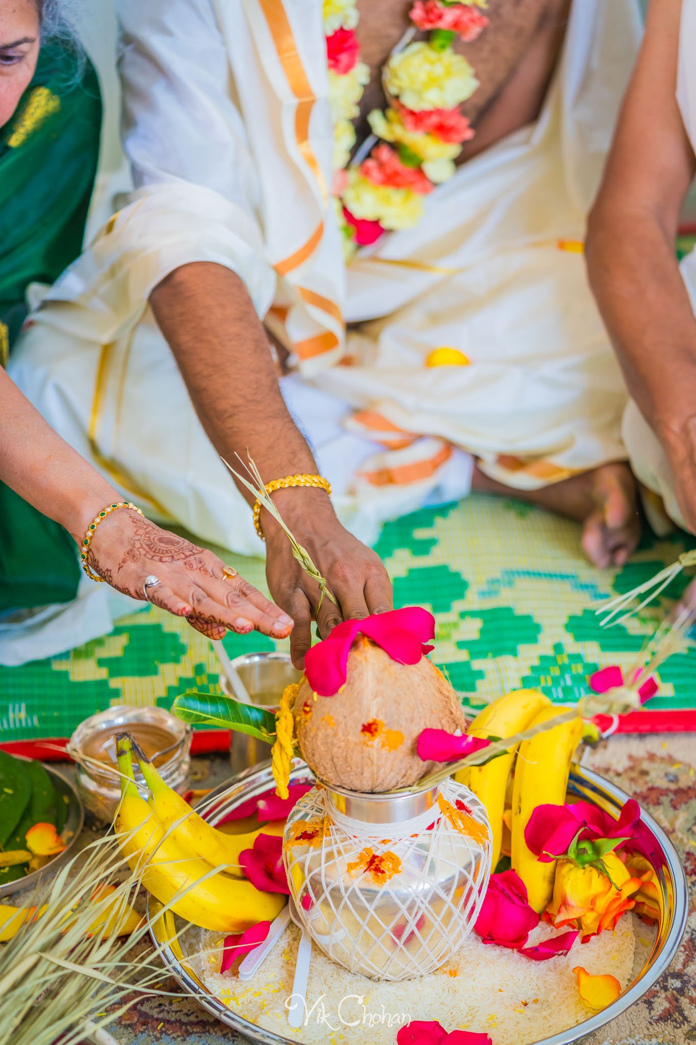 2024-04-04-Subhasree-and-Ravi-Puja-South-Indian-Wedding-Celebration-Vik-Chohan-Photography-Photo-Booth-Social-Media-VCP-063.jpg