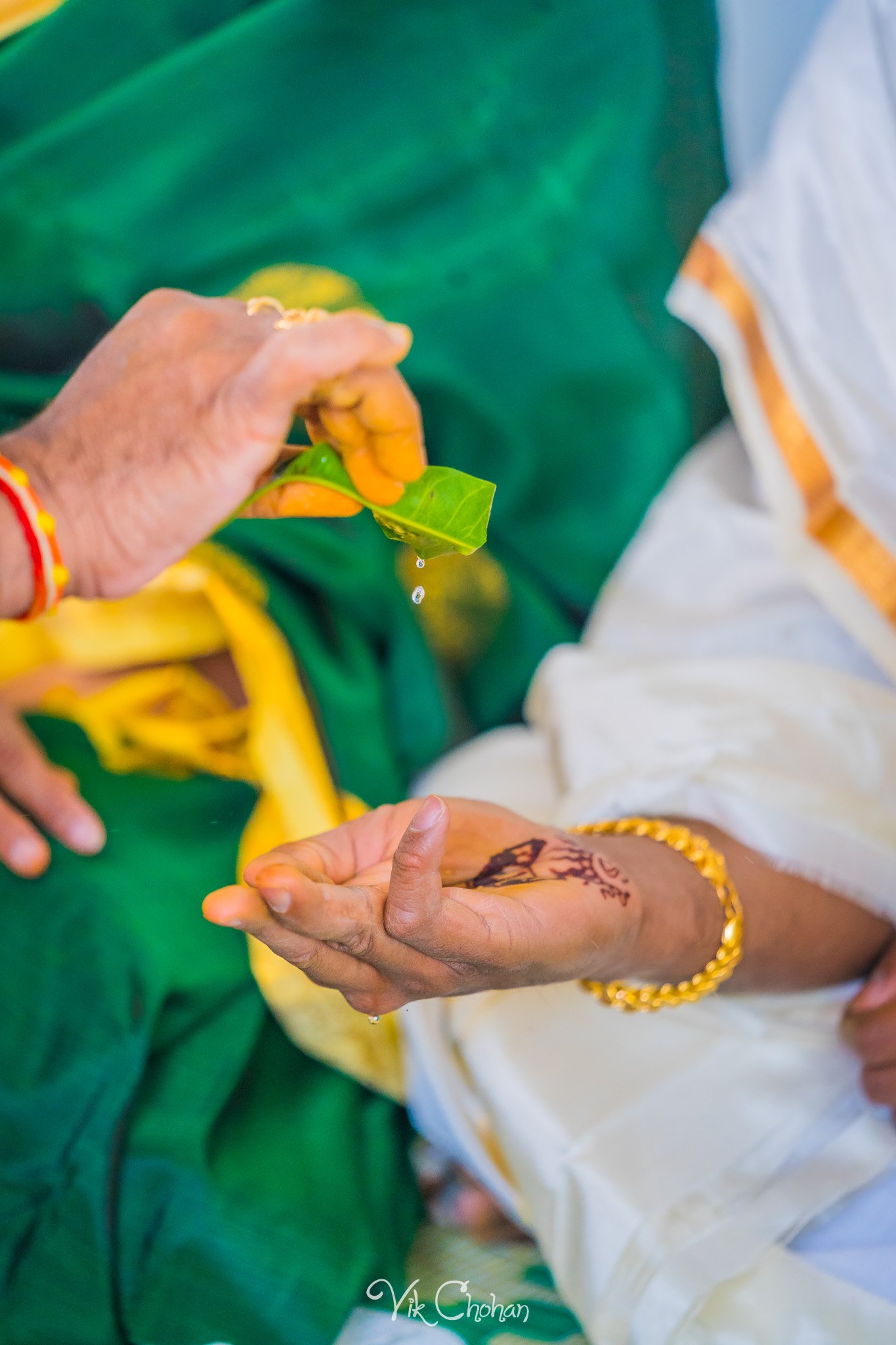 2024-04-04-Subhasree-and-Ravi-Puja-South-Indian-Wedding-Celebration-Vik-Chohan-Photography-Photo-Booth-Social-Media-VCP-071.jpg