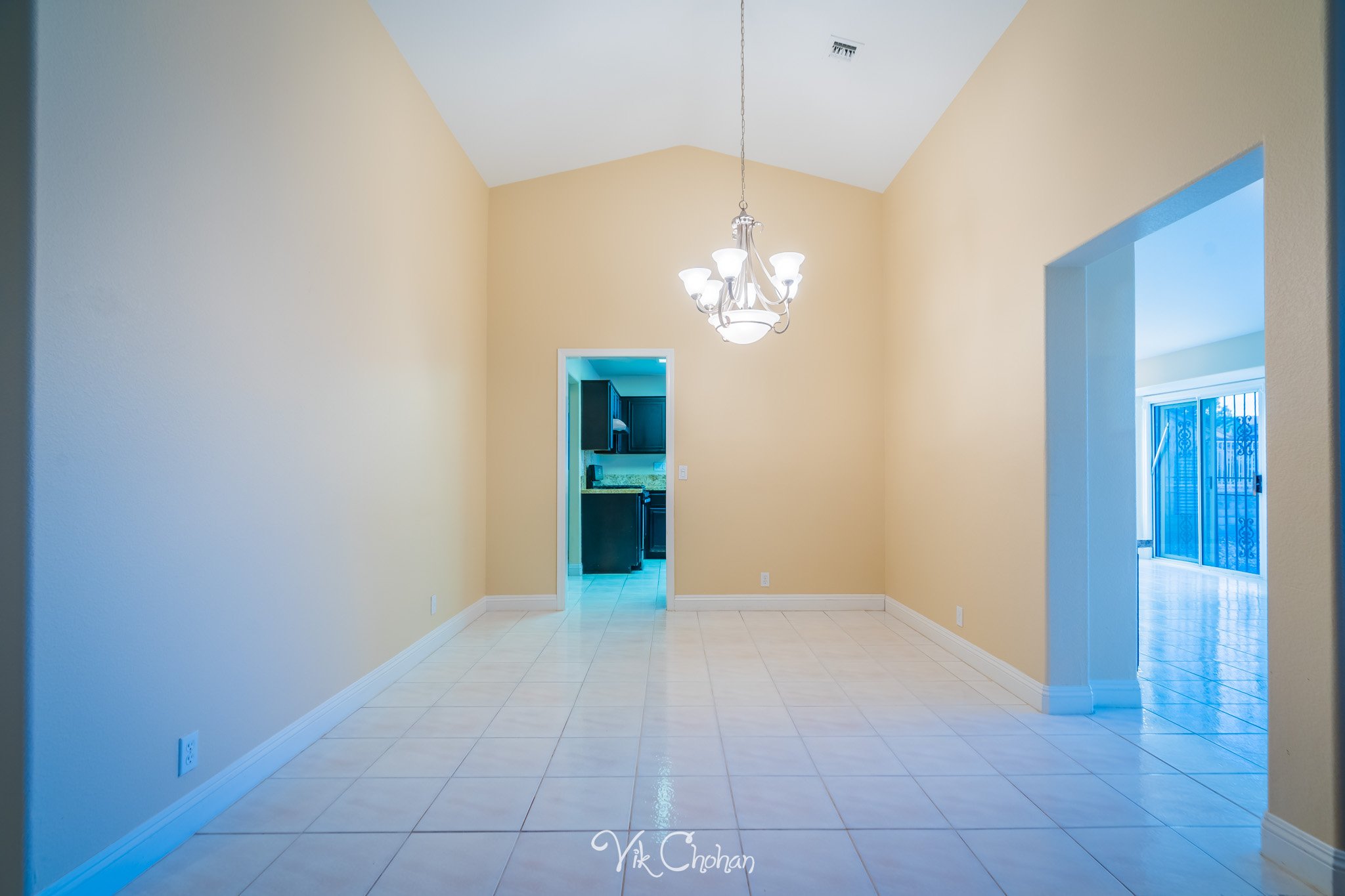 2024-04-15-9828-Rosamond-Dr-Sun-City-Summerlin-89134-Real-Estate-Photography-Vik-Chohan-Photography-Social-Media-VCP-019.jpg