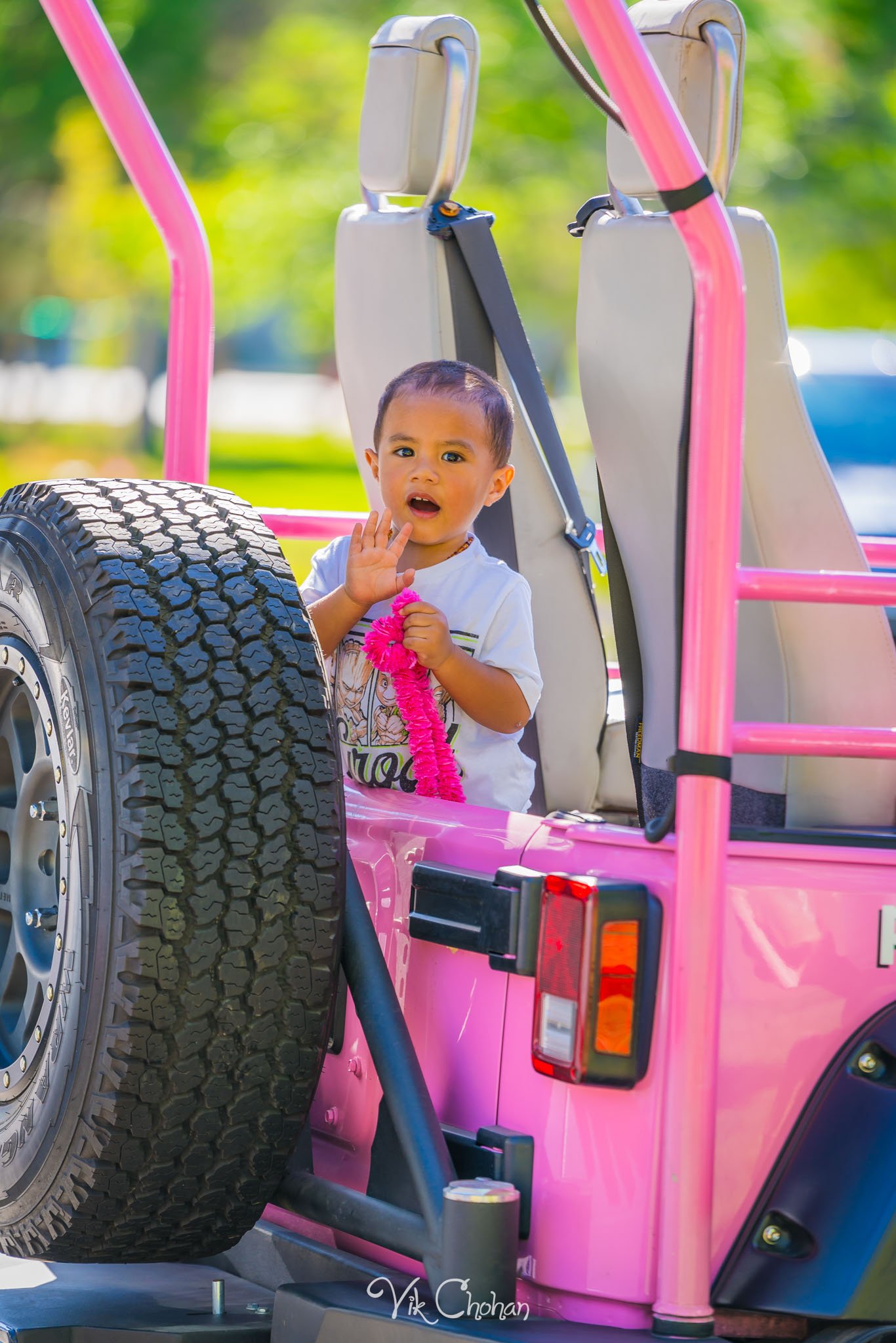 2024-04-29-Pink-Jeep-Tours-Hospitality-Event-at-Sunset-Park-Vik-Chohan-Photography-Photo-Booth-Social-Media-VCP-007.jpg