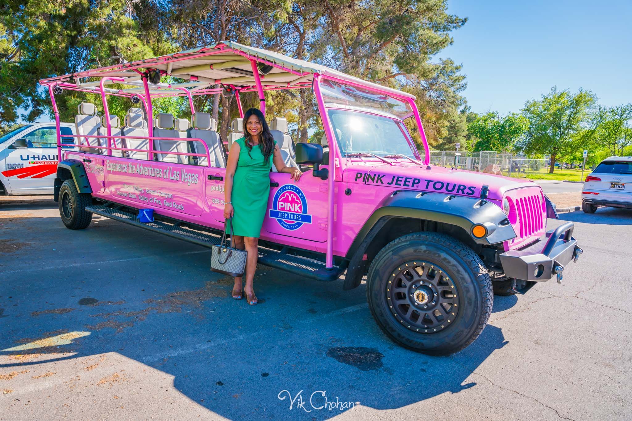 2024-04-29-Pink-Jeep-Tours-Hospitality-Event-at-Sunset-Park-Vik-Chohan-Photography-Photo-Booth-Social-Media-VCP-010.jpg