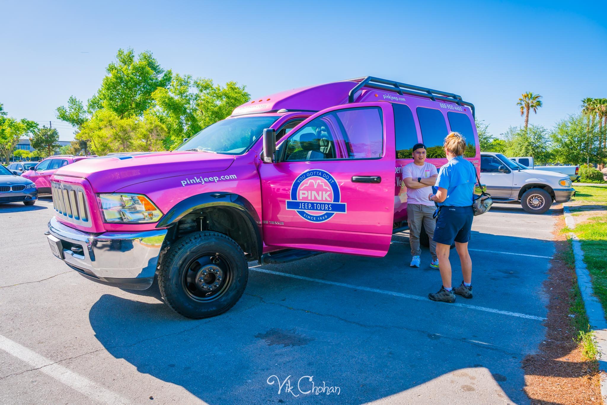 2024-04-29-Pink-Jeep-Tours-Hospitality-Event-at-Sunset-Park-Vik-Chohan-Photography-Photo-Booth-Social-Media-VCP-013.jpg