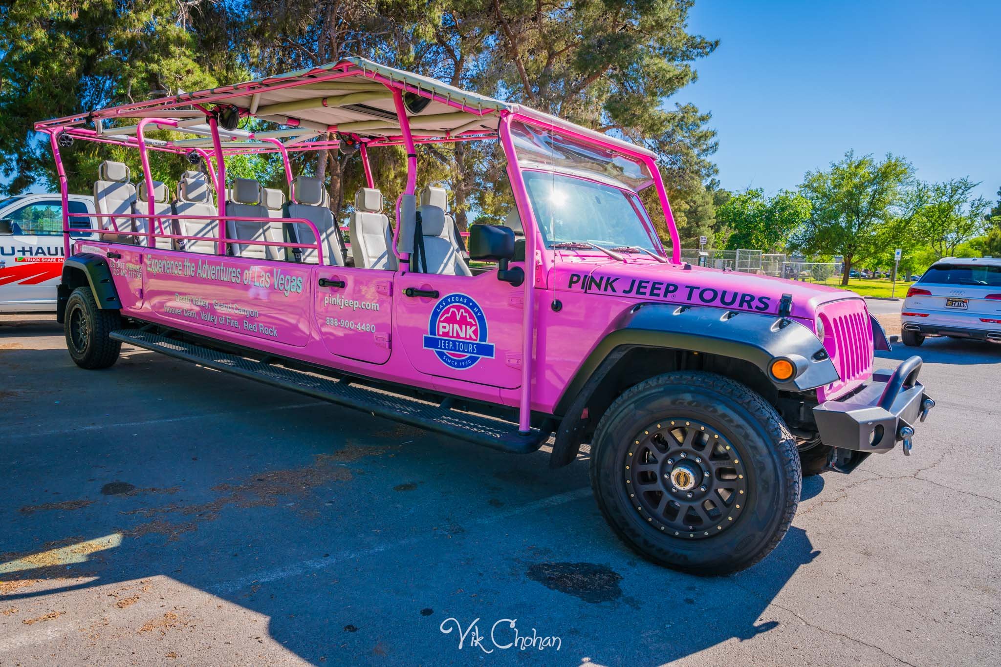 2024-04-29-Pink-Jeep-Tours-Hospitality-Event-at-Sunset-Park-Vik-Chohan-Photography-Photo-Booth-Social-Media-VCP-014.jpg