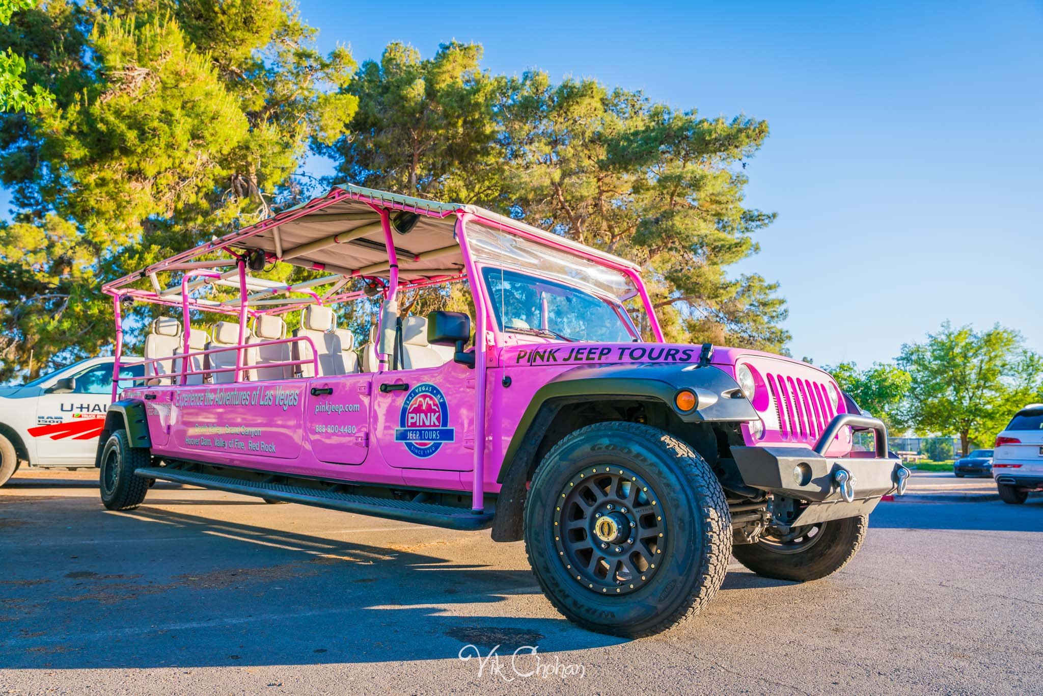 2024-04-29-Pink-Jeep-Tours-Hospitality-Event-at-Sunset-Park-Vik-Chohan-Photography-Photo-Booth-Social-Media-VCP-237.jpg