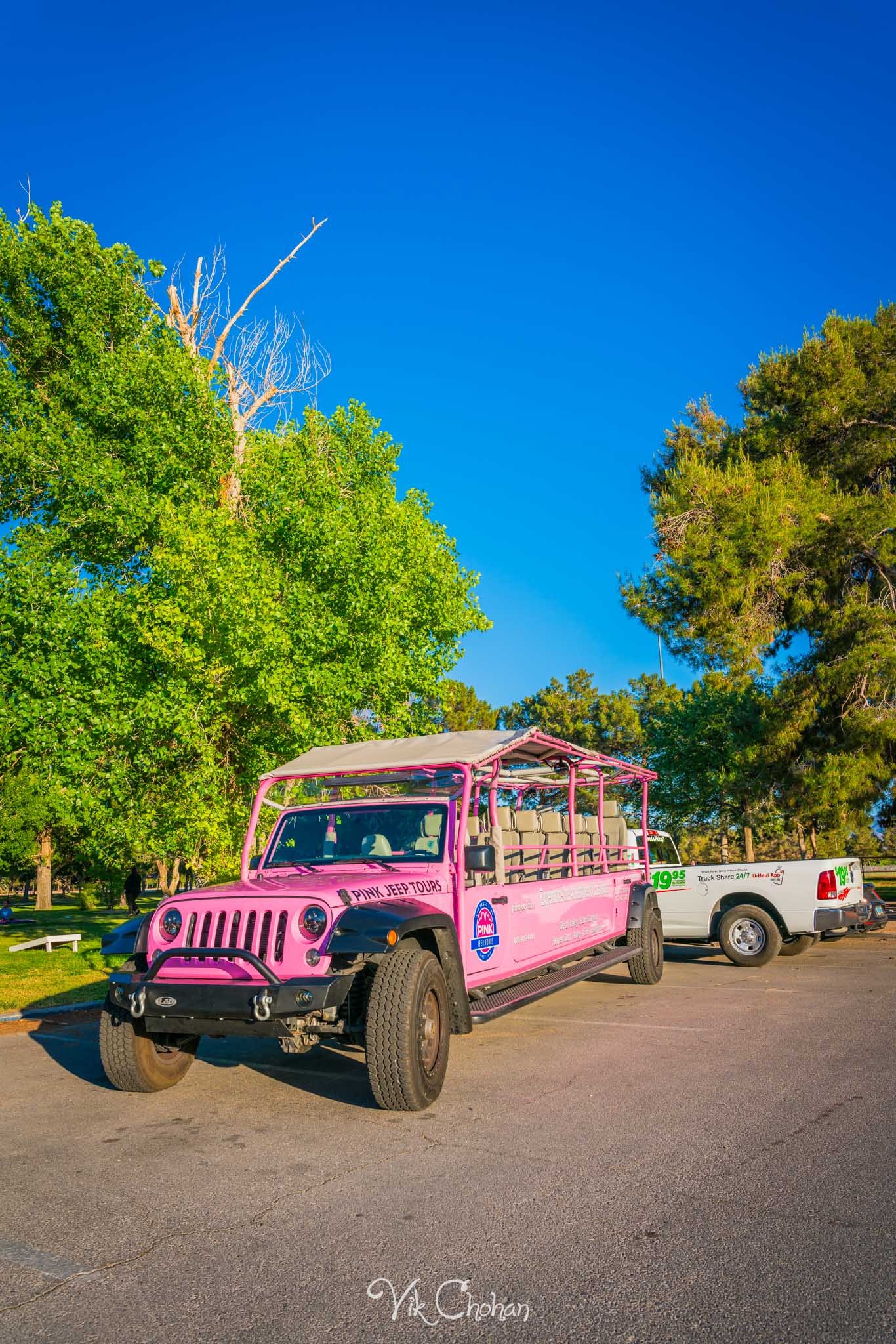 2024-04-29-Pink-Jeep-Tours-Hospitality-Event-at-Sunset-Park-Vik-Chohan-Photography-Photo-Booth-Social-Media-VCP-240.jpg