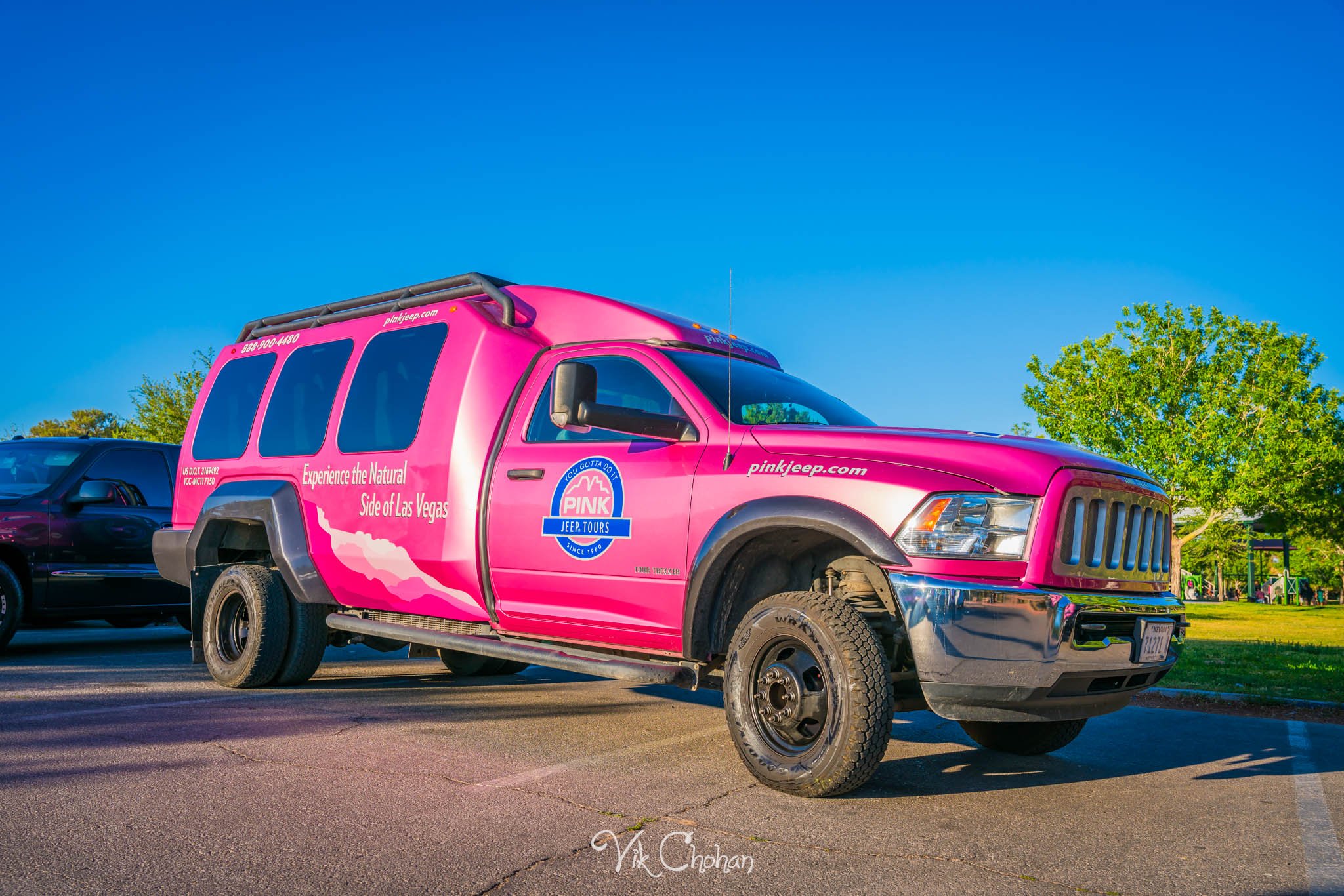 2024-04-29-Pink-Jeep-Tours-Hospitality-Event-at-Sunset-Park-Vik-Chohan-Photography-Photo-Booth-Social-Media-VCP-244.jpg