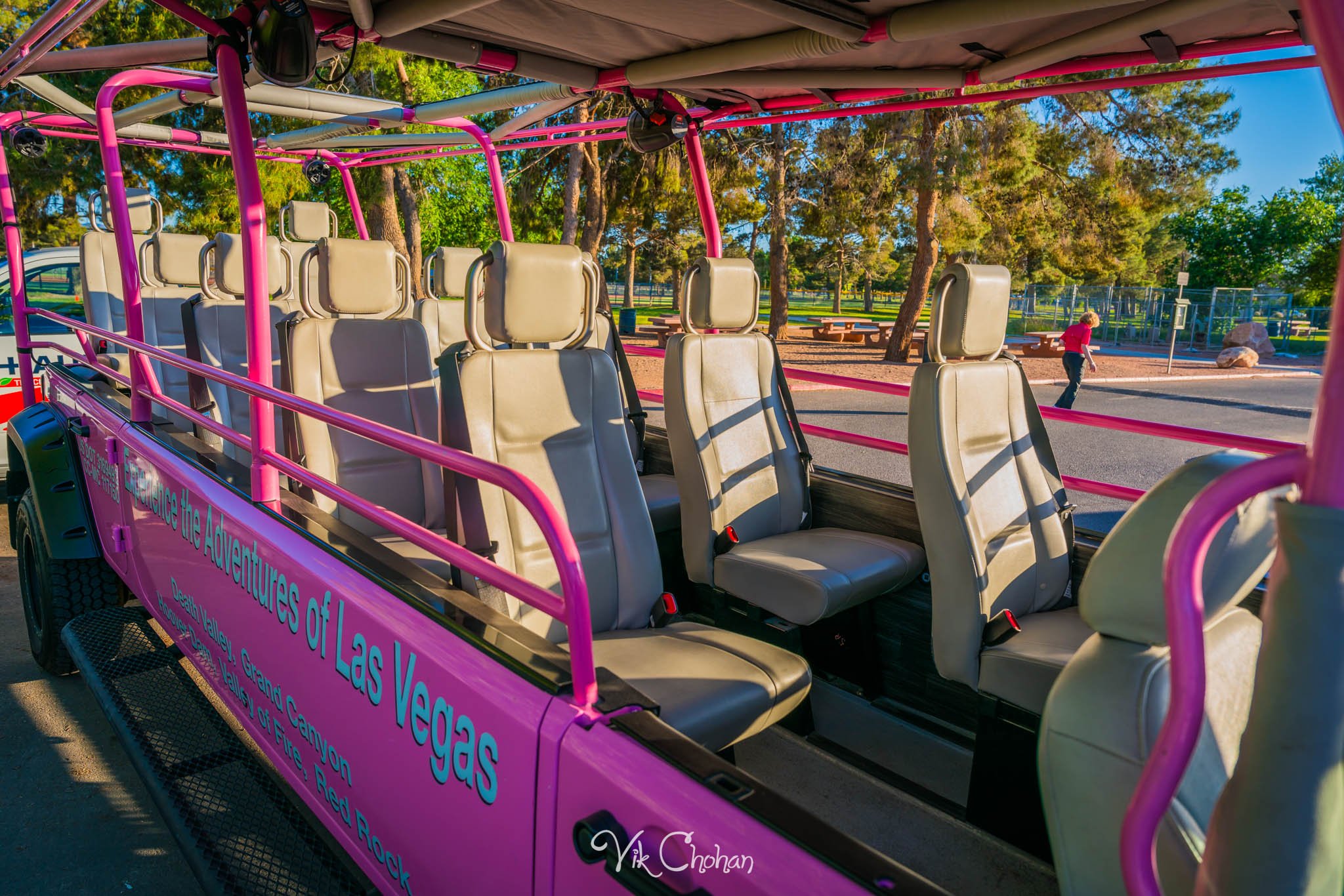 2024-04-29-Pink-Jeep-Tours-Hospitality-Event-at-Sunset-Park-Vik-Chohan-Photography-Photo-Booth-Social-Media-VCP-247.jpg